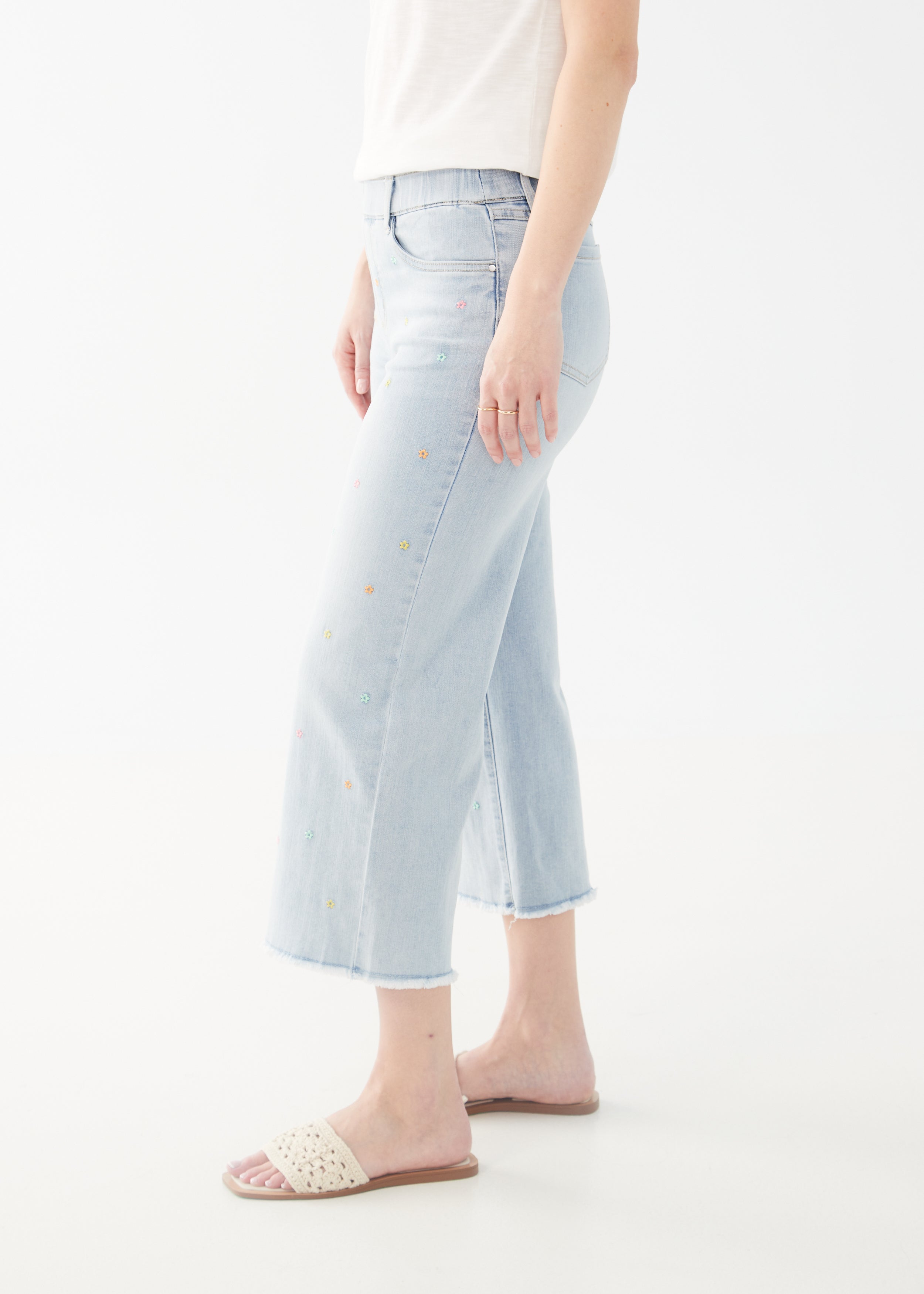FDJ pull-on jeans 2538669, embroidered wide crop SALE Size 8