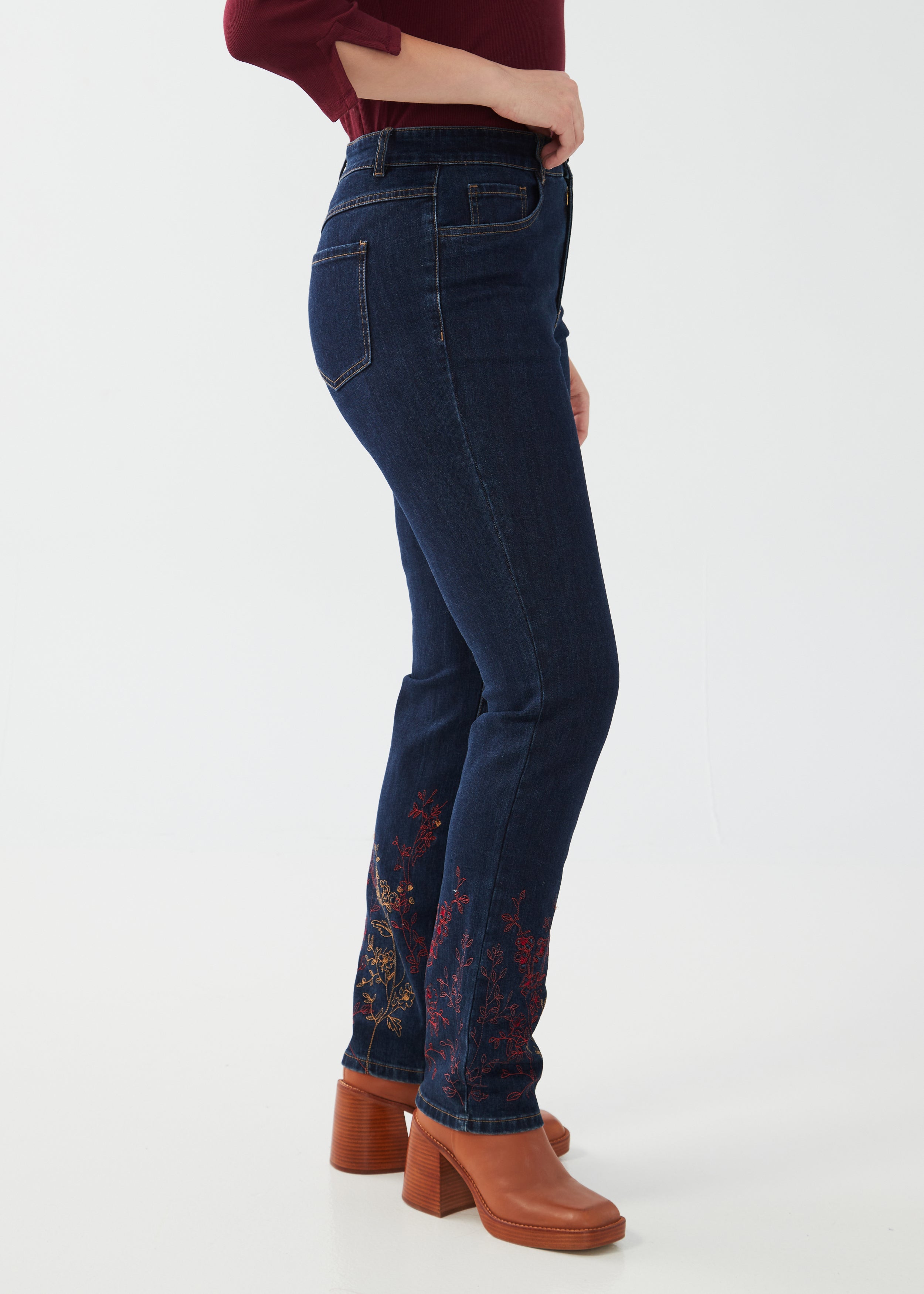 FDJ Vaqueros rectos Suzanne 6906779, bordados