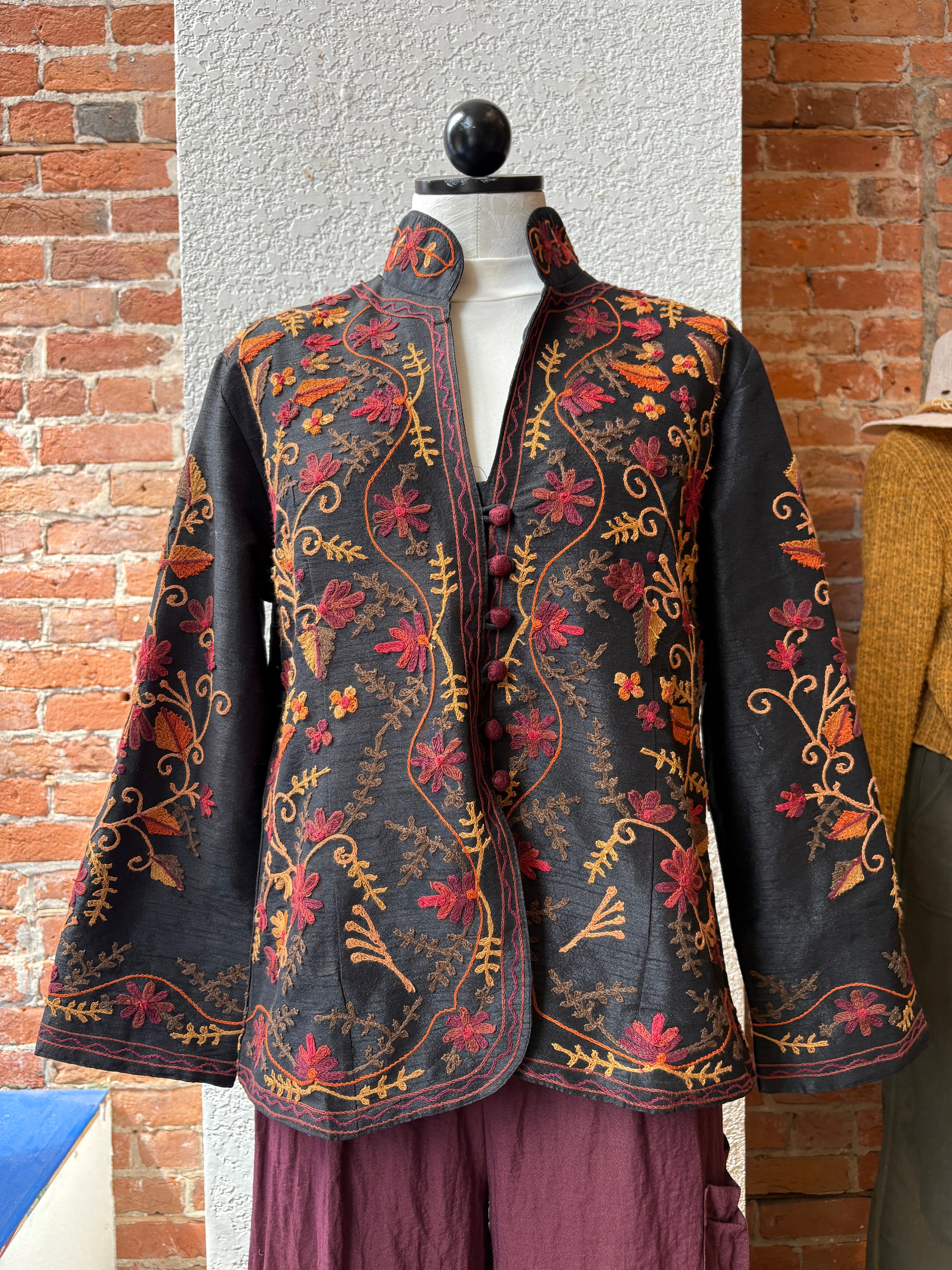 ANU 7932 embroidered rayon jacket