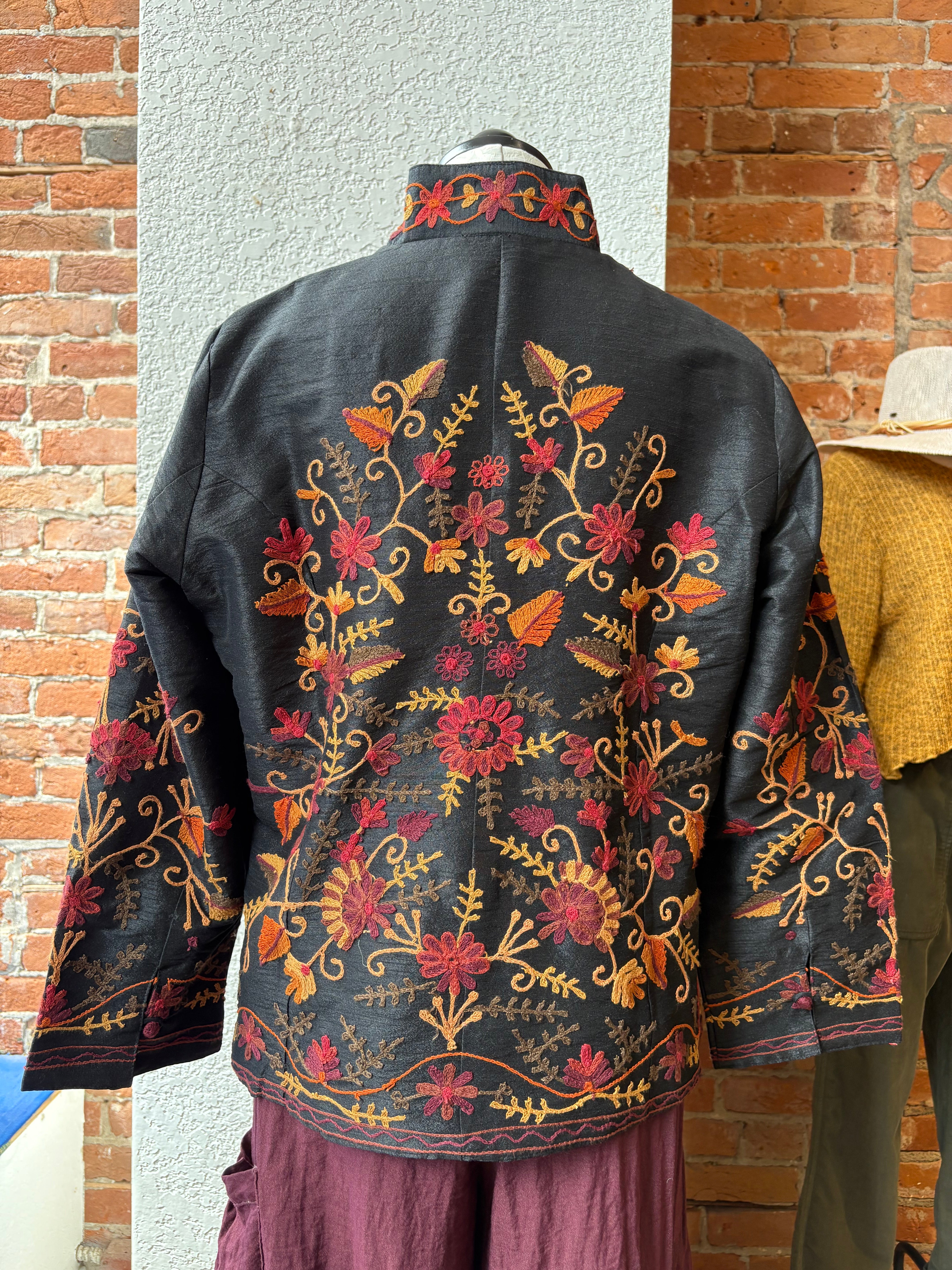 ANU 7932 embroidered rayon jacket