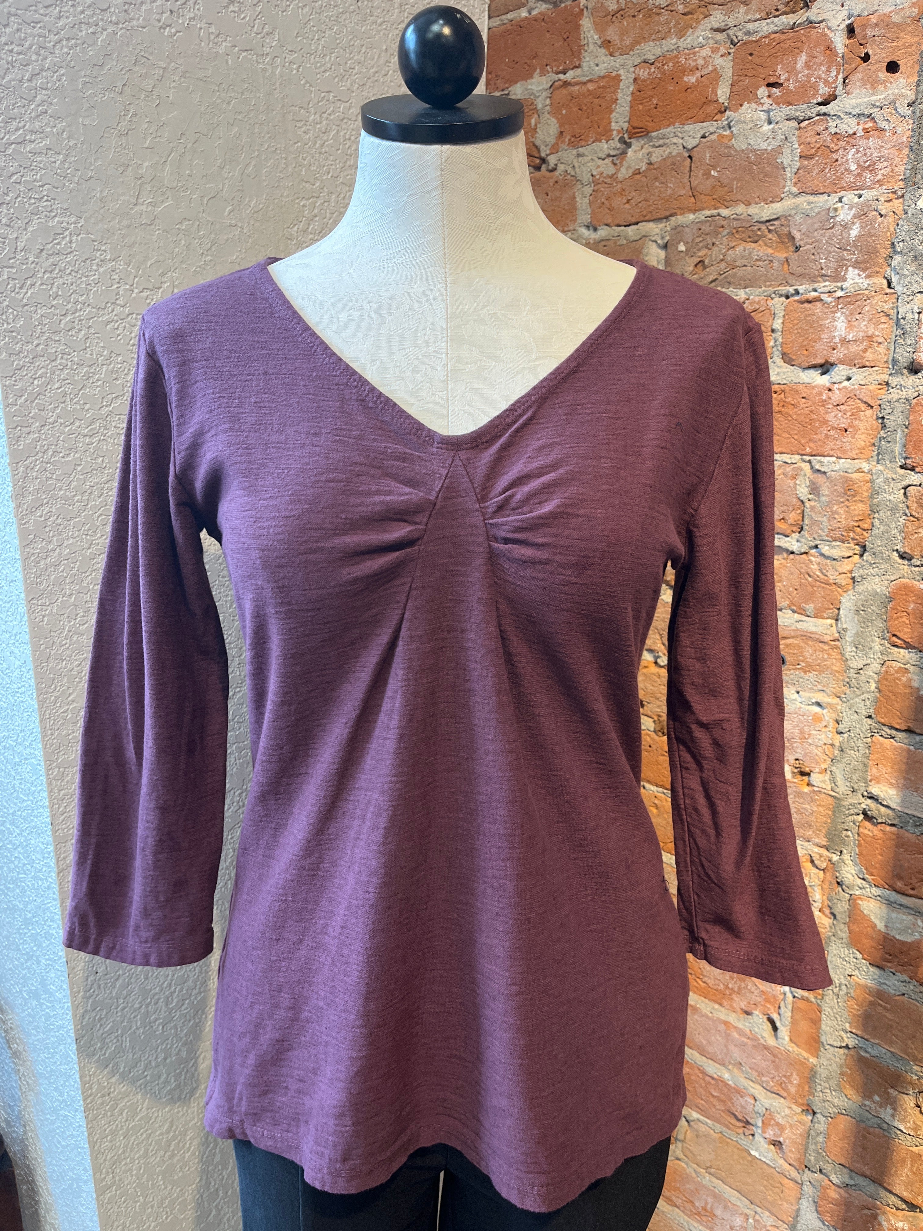 Cut Loose t-shirt, tuck-front 3/4 sleeve linen blend