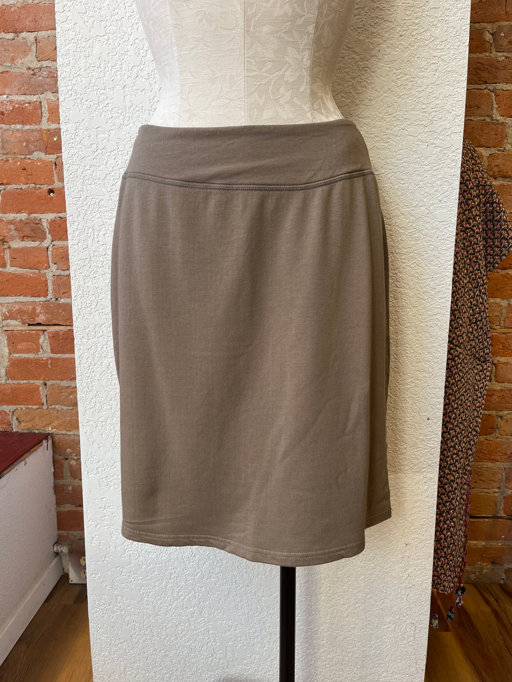 Cut Loose skirt, mini fleece SALE Size M