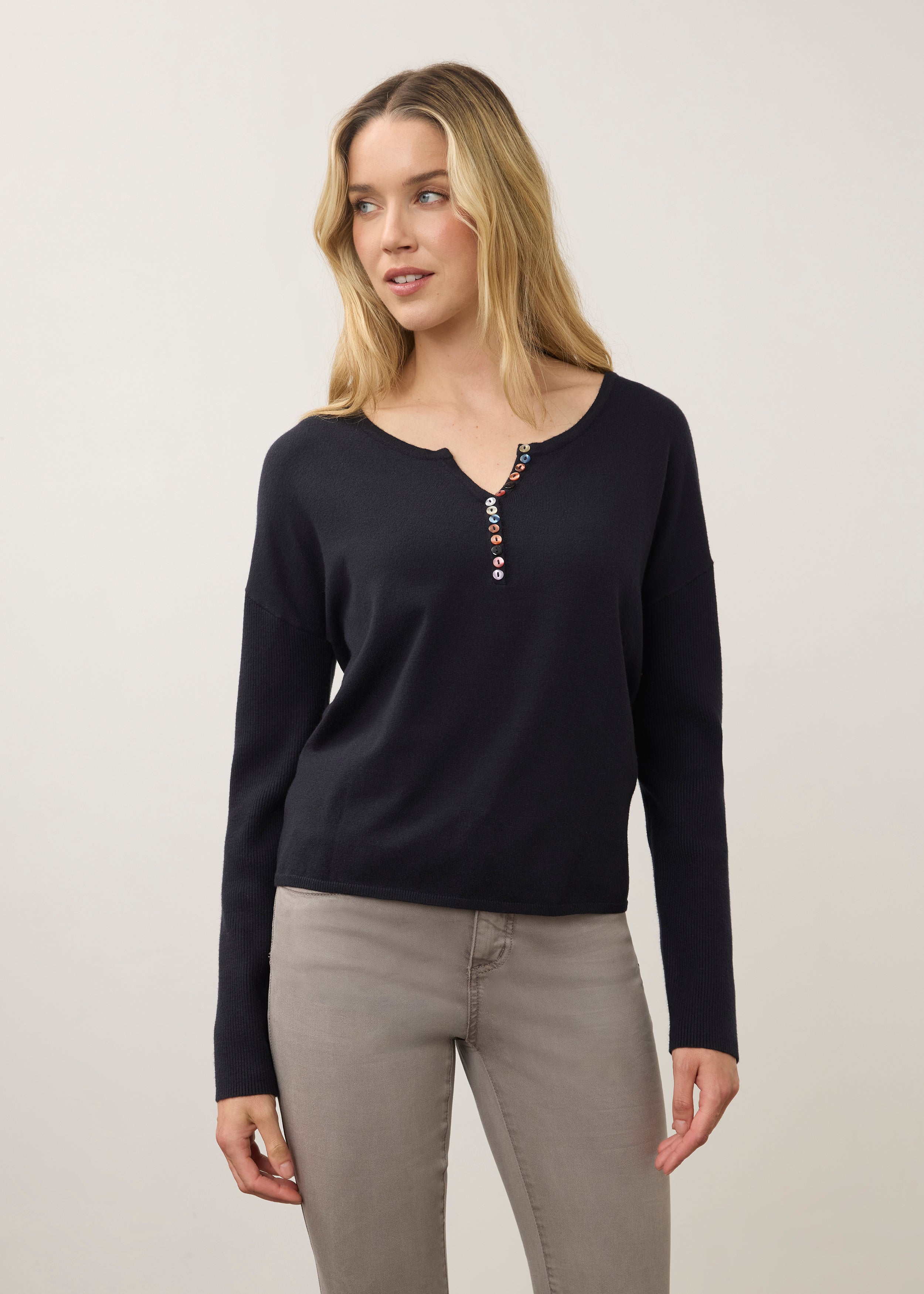 FDJ sweater 1056212, notch neck rib sleeve