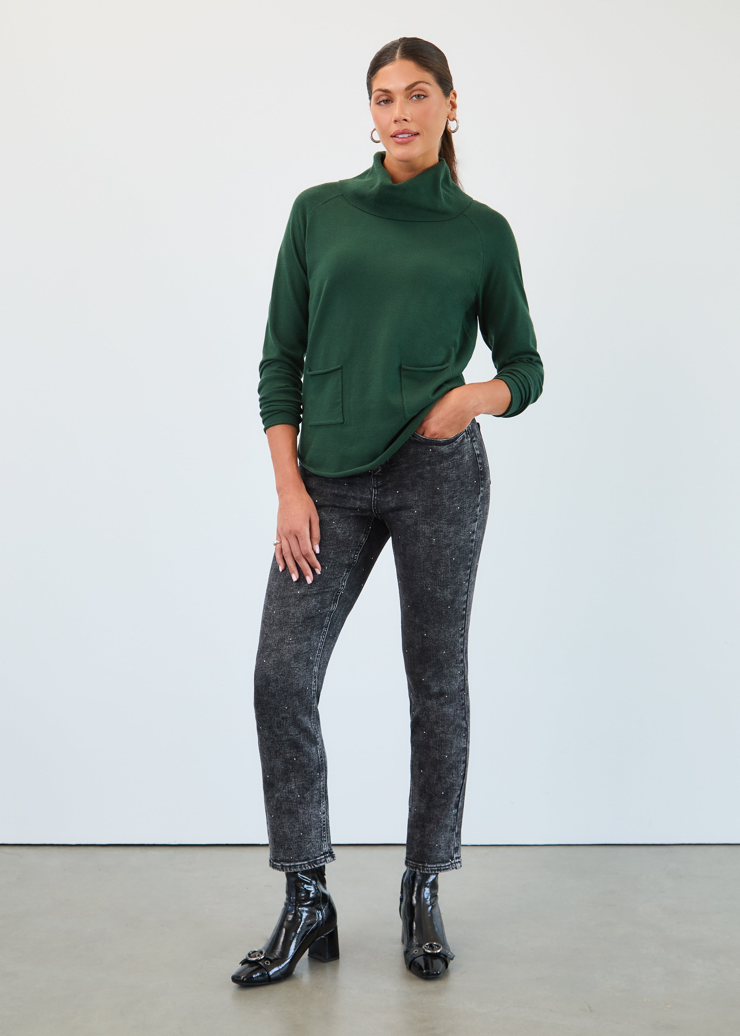 FDJ sweater 1492212, cowl neck with pockets