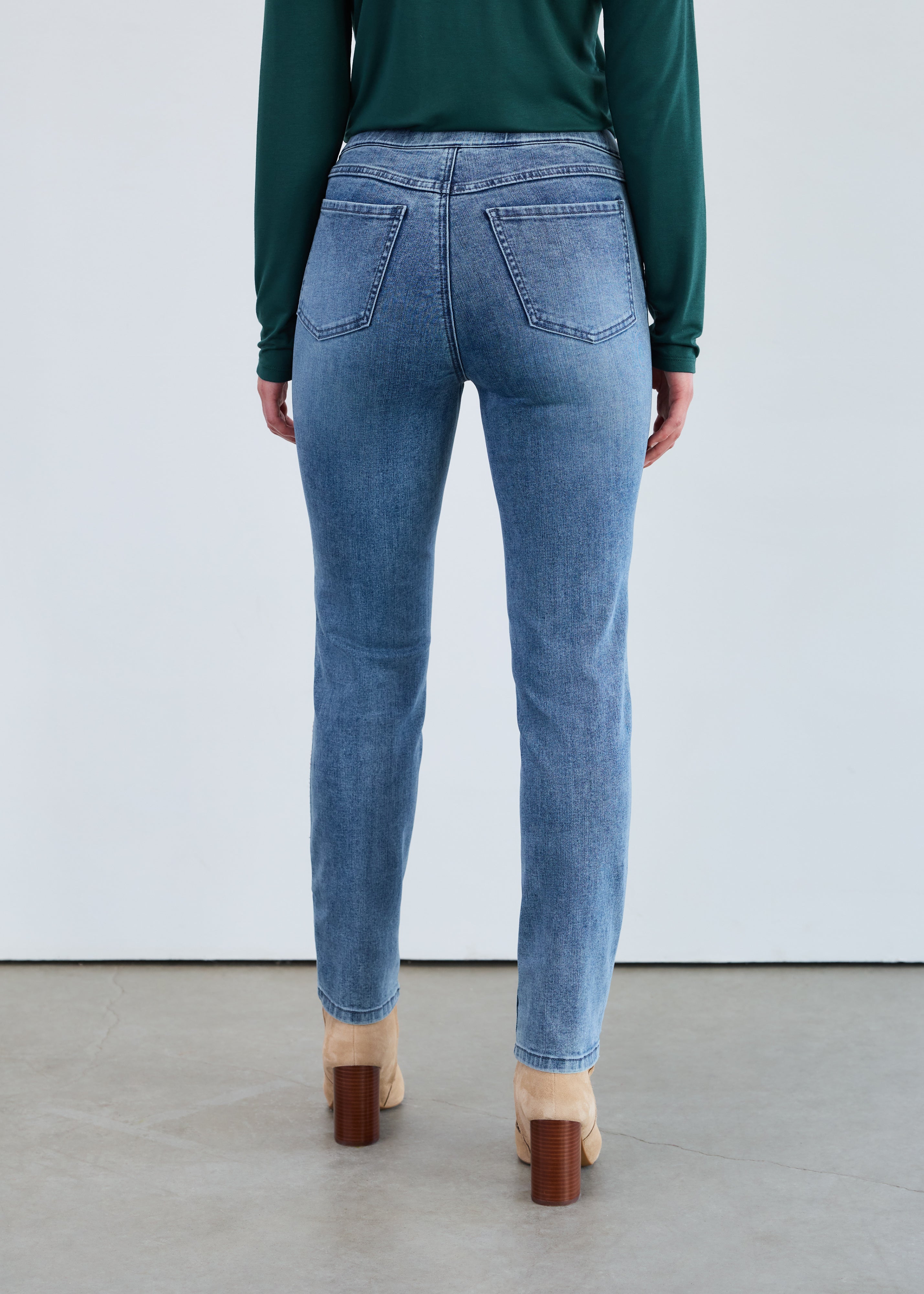 FDJ pull on jeans 2281669, pencil ankle embroidered