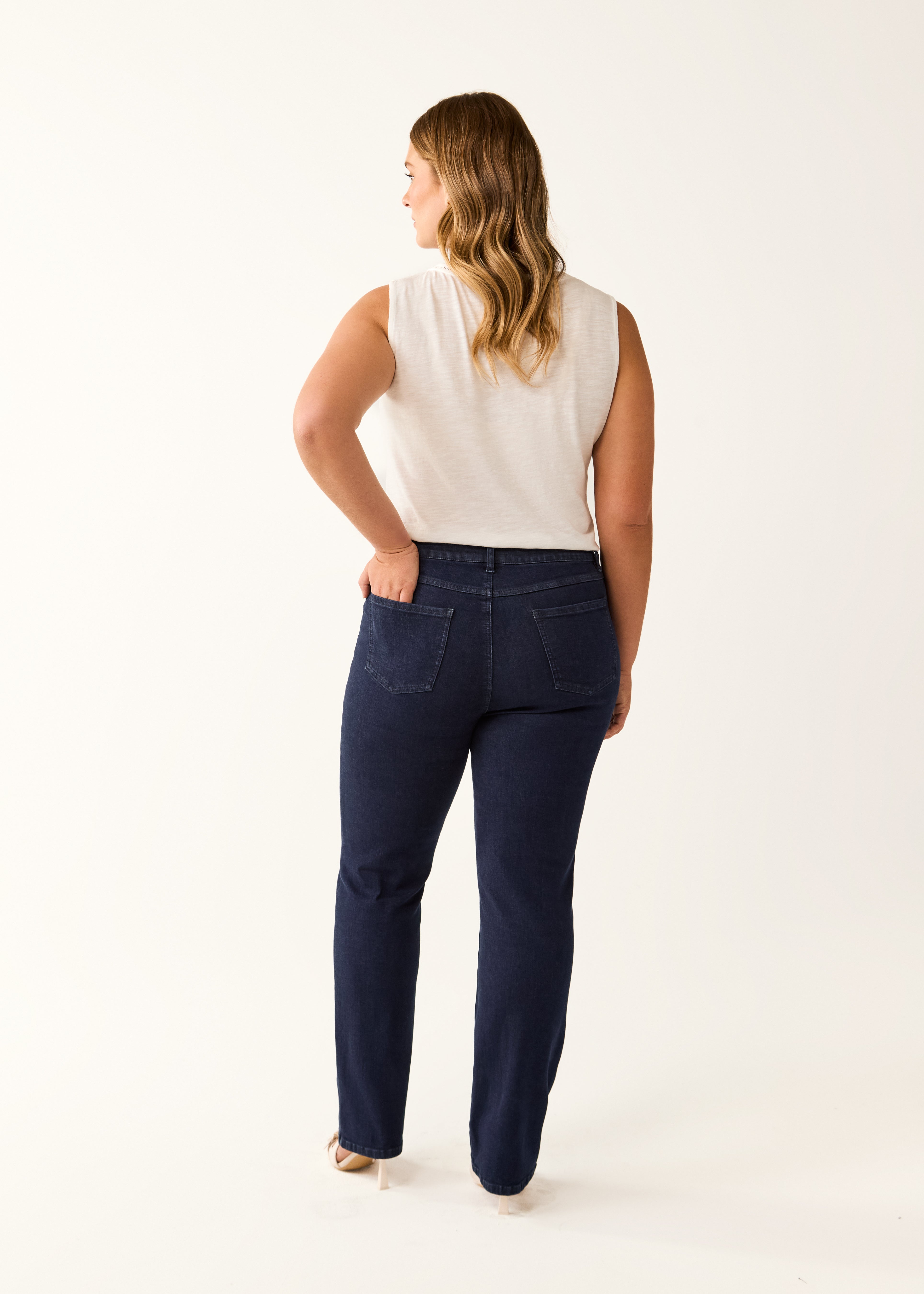 FDJ Olivia straight leg jeans 2555862, Beyond Denim