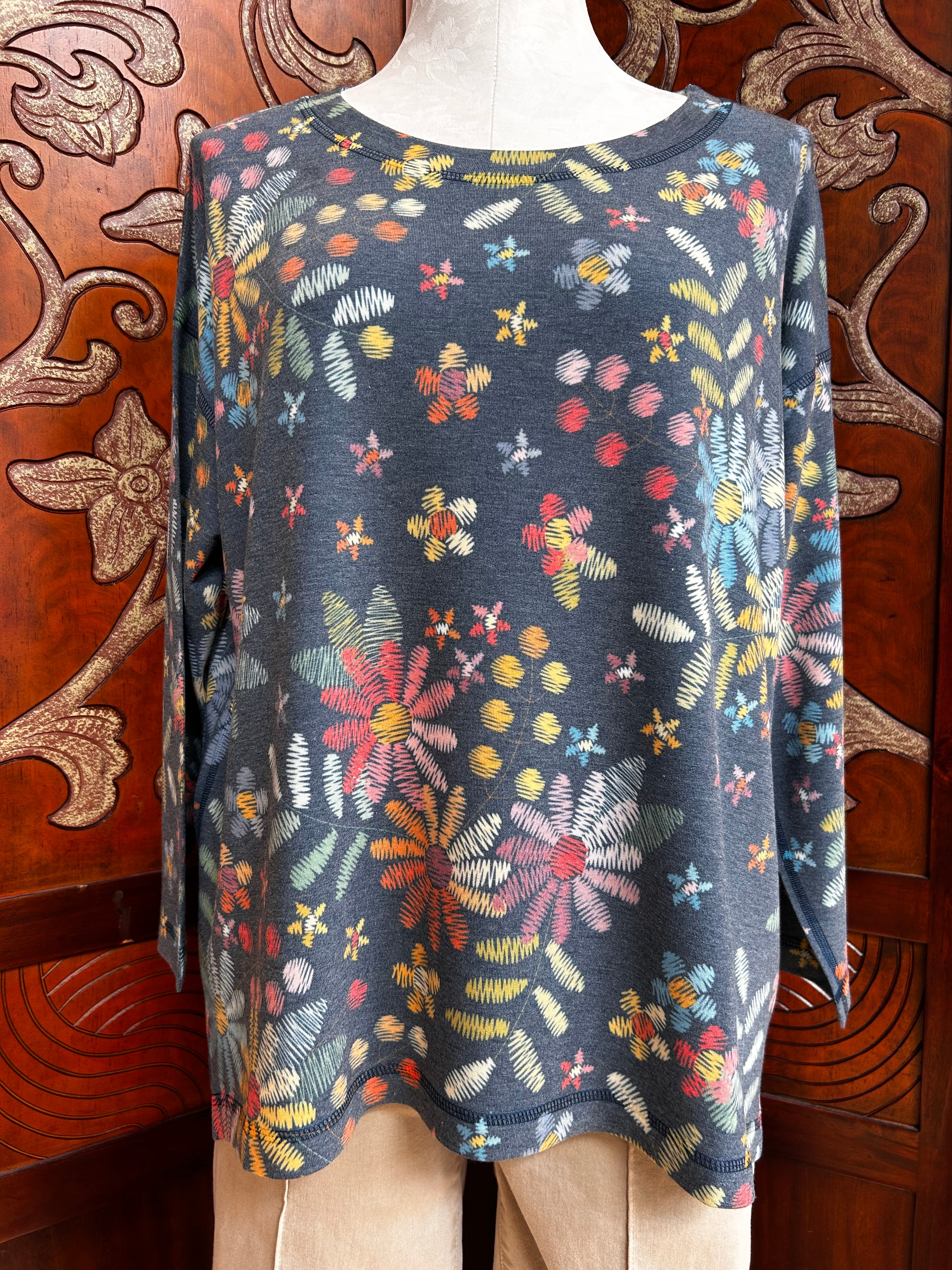 Nally & Millie shirt N306750D, french terry high low