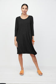 Vestido Liv by Habitat, capas esenciales con cordón