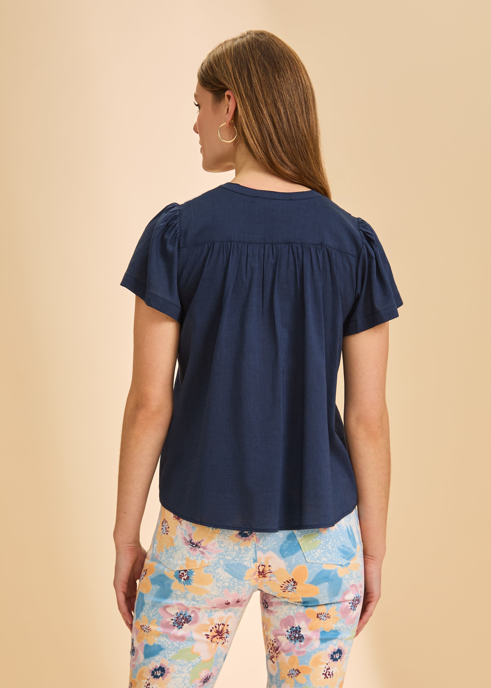 FDJ shirt 7044348, flutter sleeve v-neck