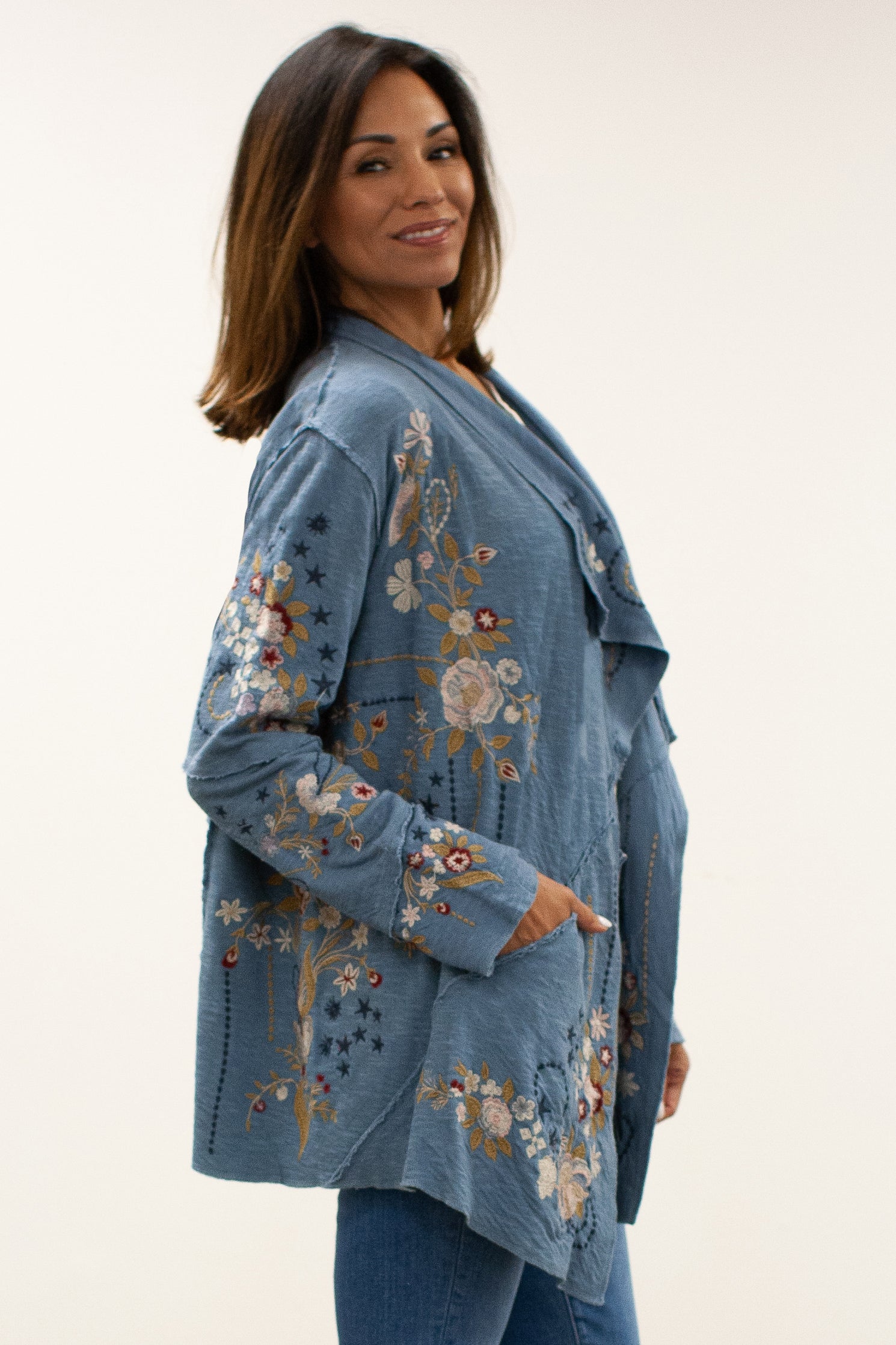 Chaqueta/abrigo Caite Chandler, bordado multicolor azul lavado