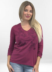 Caite Enya t-shirt, embroidered v-neck