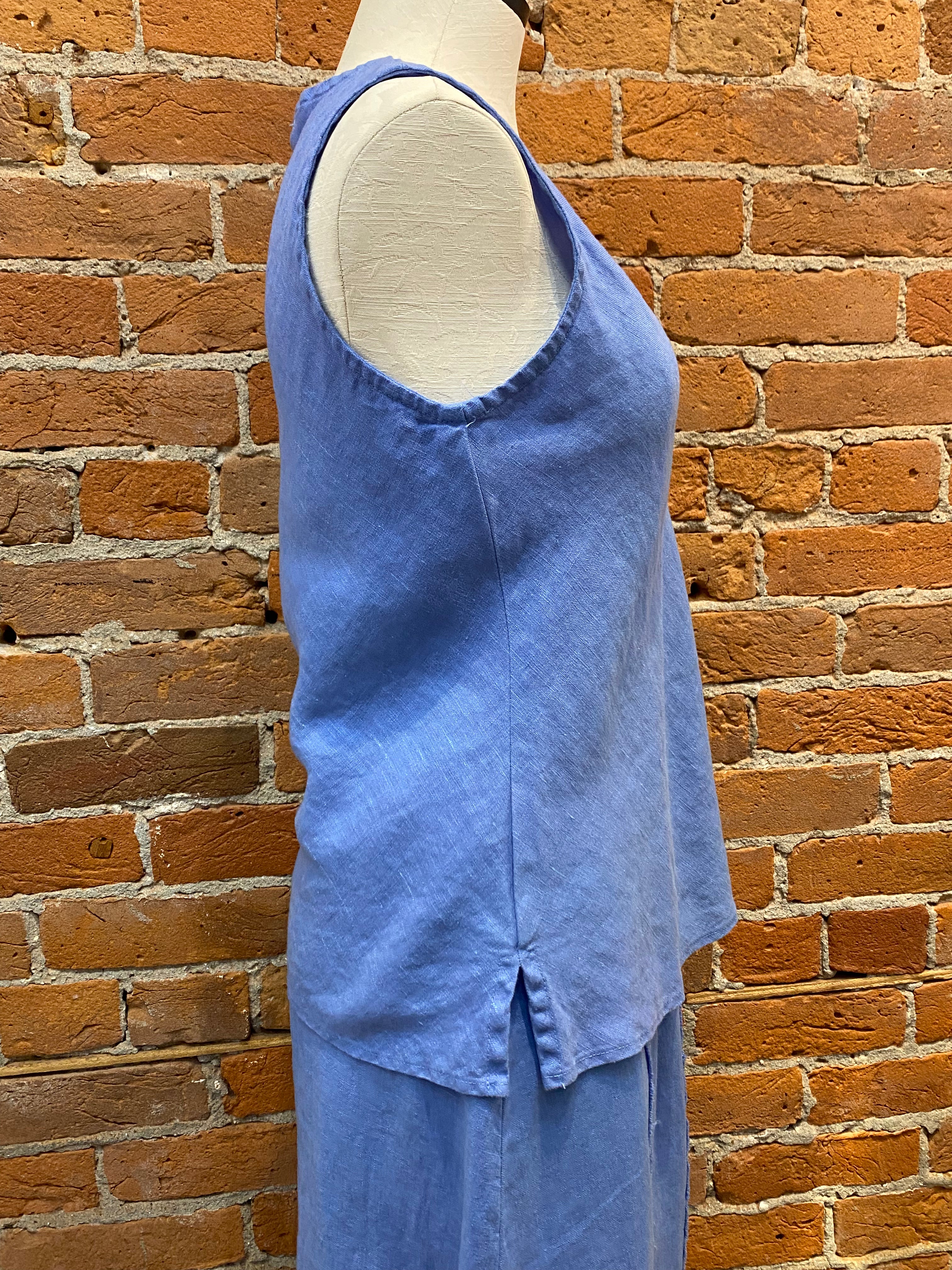 Cut Loose tank, linen bias cut
