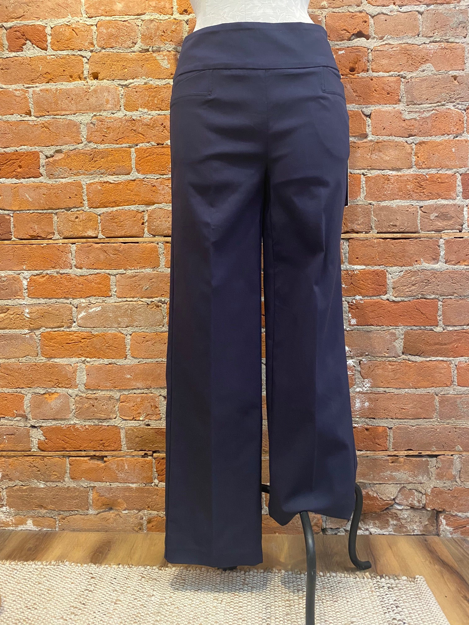 Renuar pant 11024, PETITE straight leg with front pockets