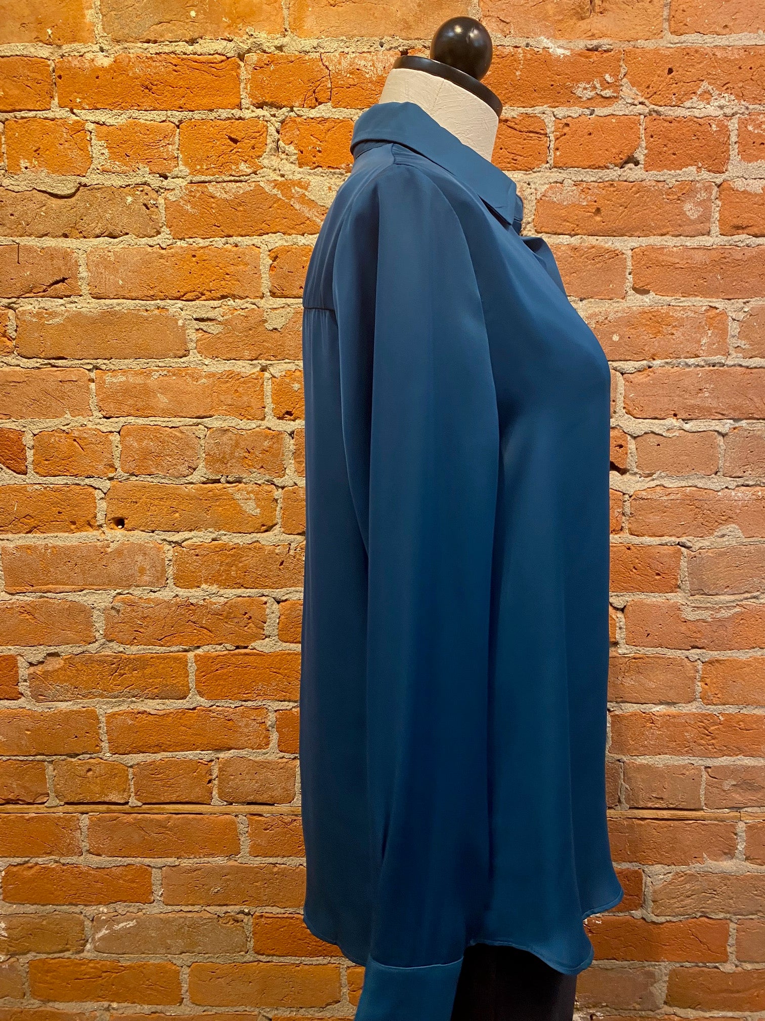 Renuar shirt 5199, lux silky button-front