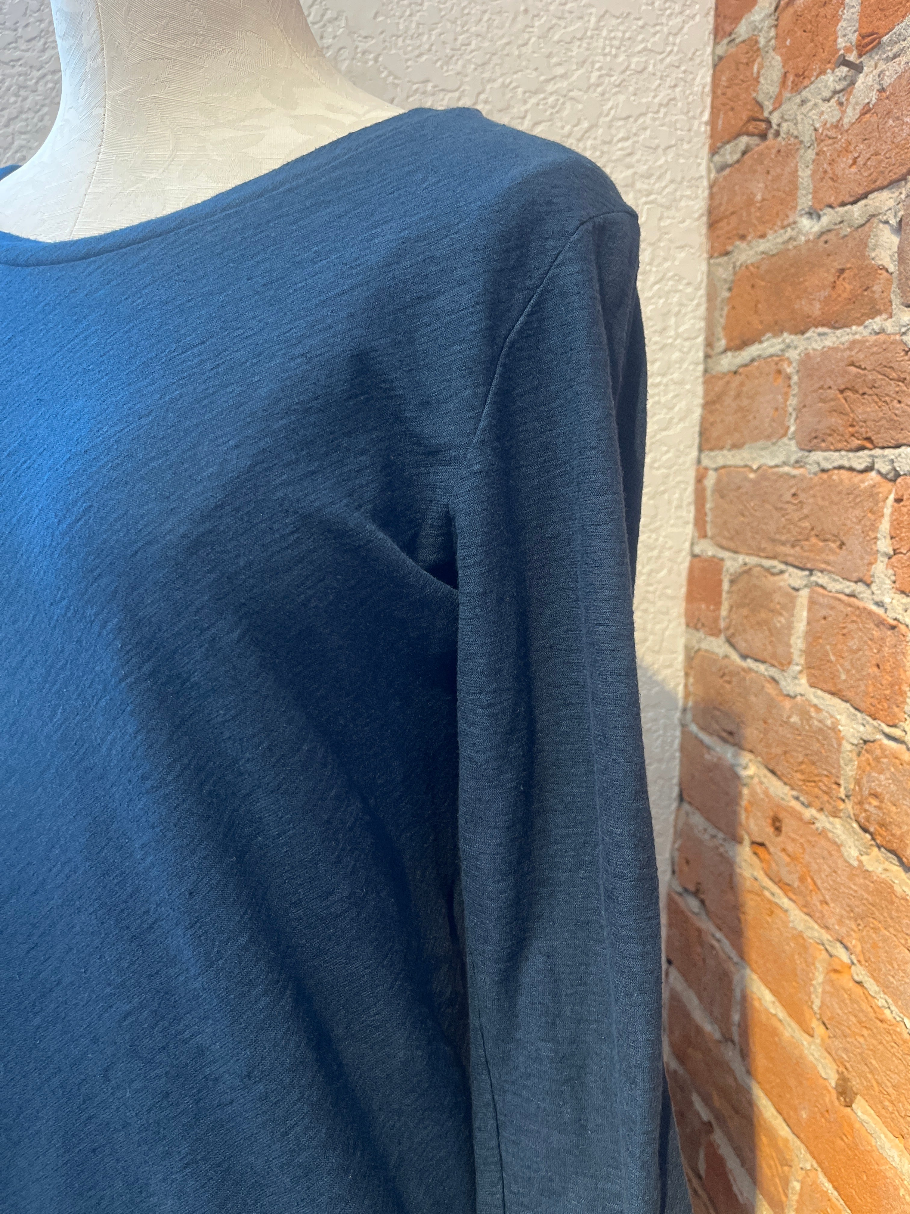 Cut Loose t-shirt, bias cut 3/4 sleeve linen blend