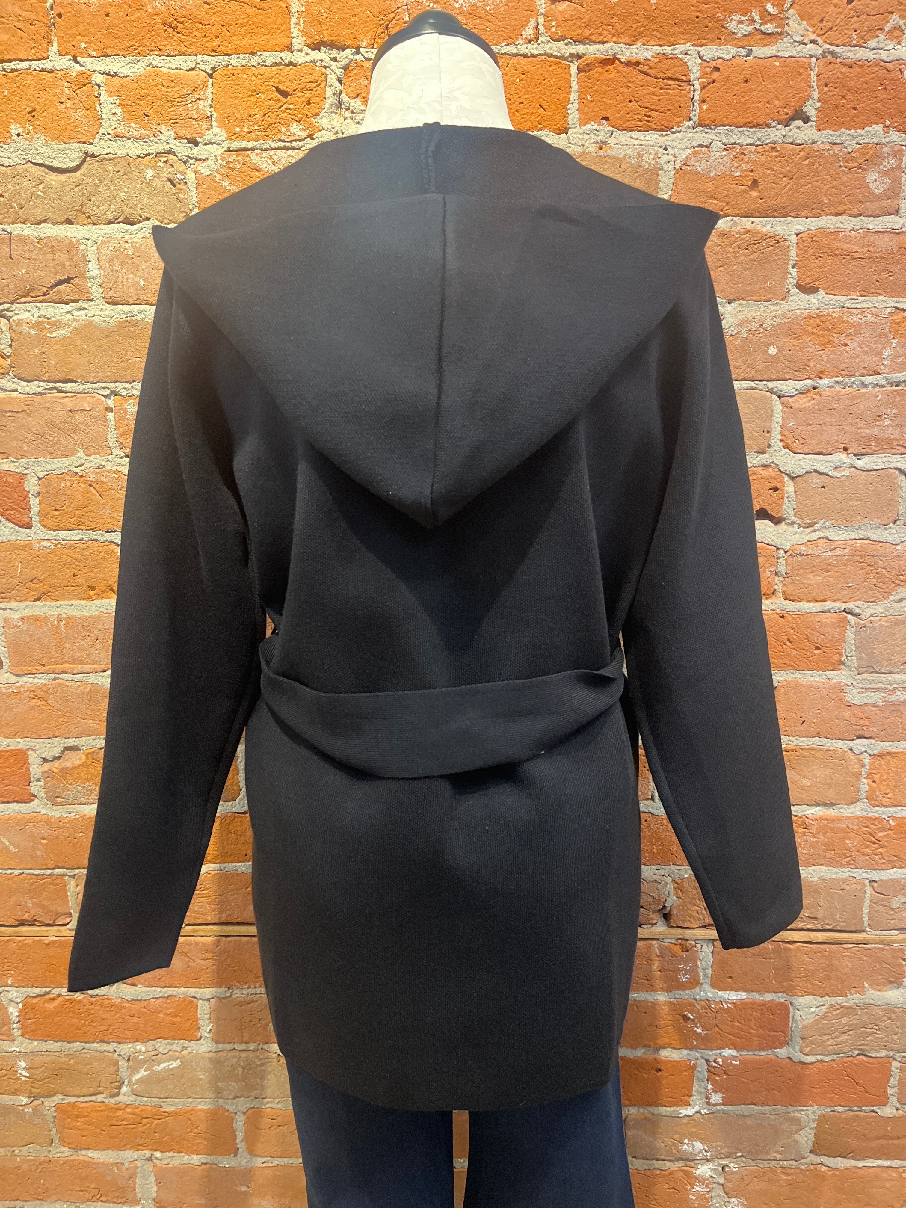 M (Made in Italy) hoodie, belted cardigan 17-M-021Z