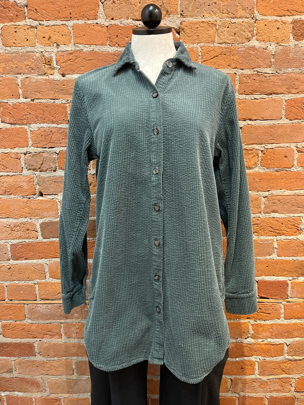 Cut Loose shirt, button-front corduroy