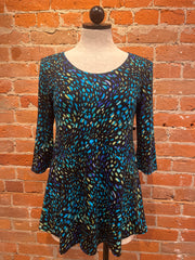 Camisa Salaam June, lisa (3 colores)