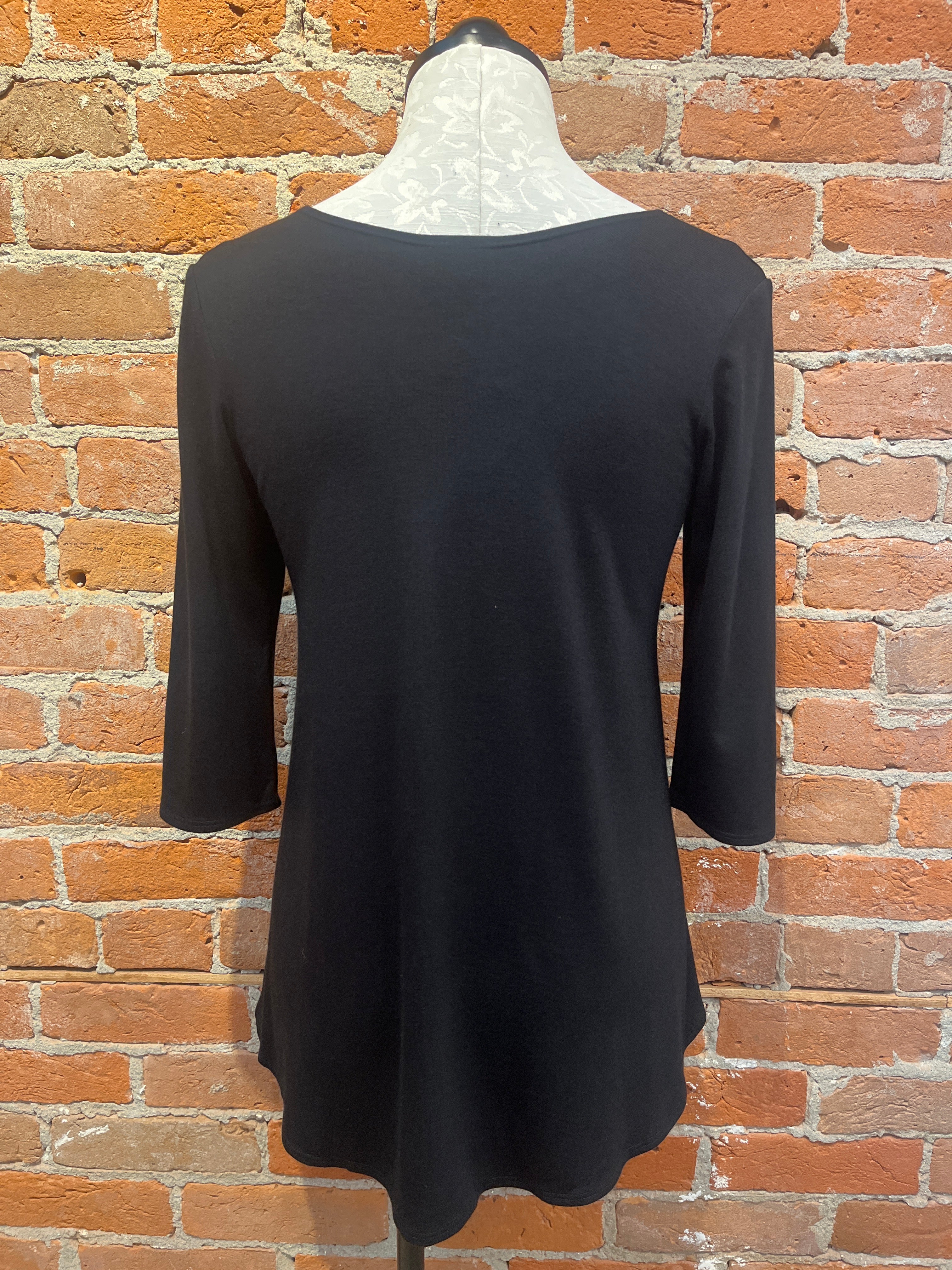 Camisa Salaam June, lisa (3 colores)