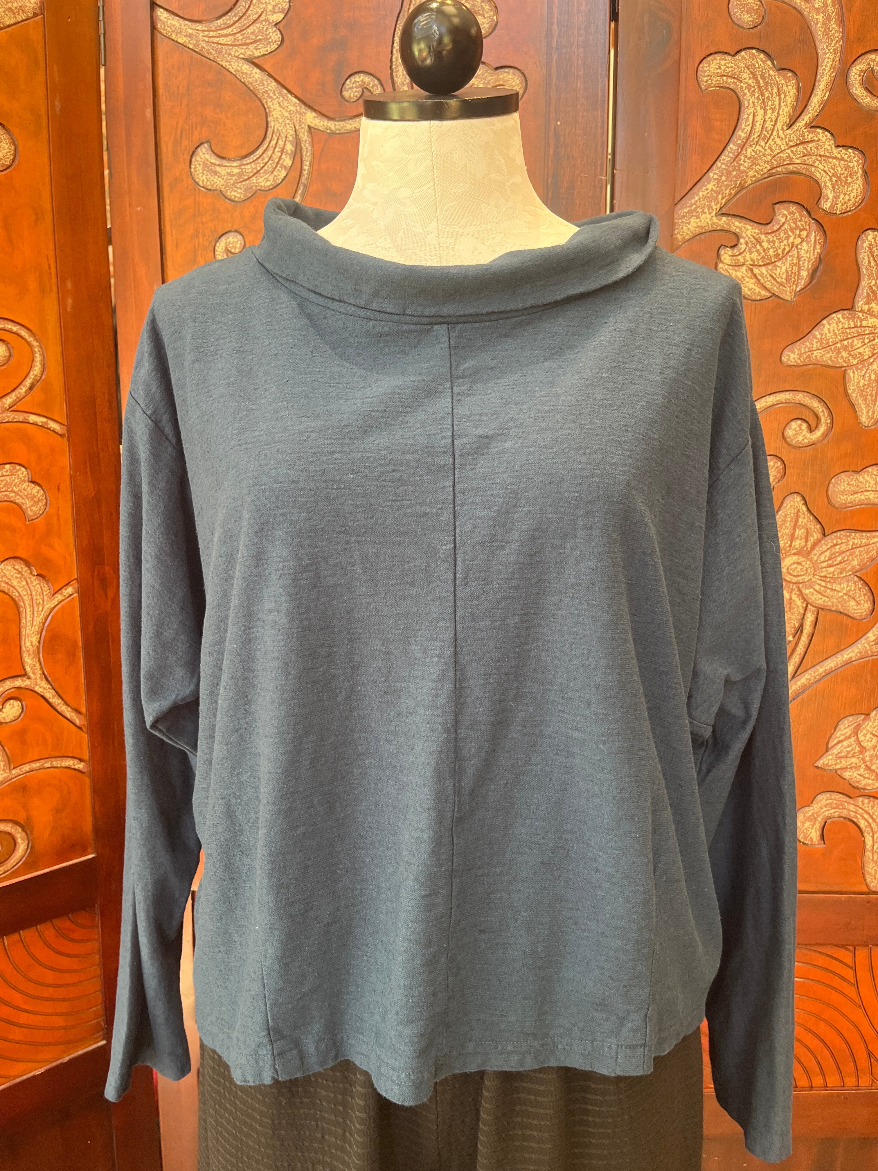 Cut Loose t-shirt, cowl neck cotton-linen blend (2 colors)