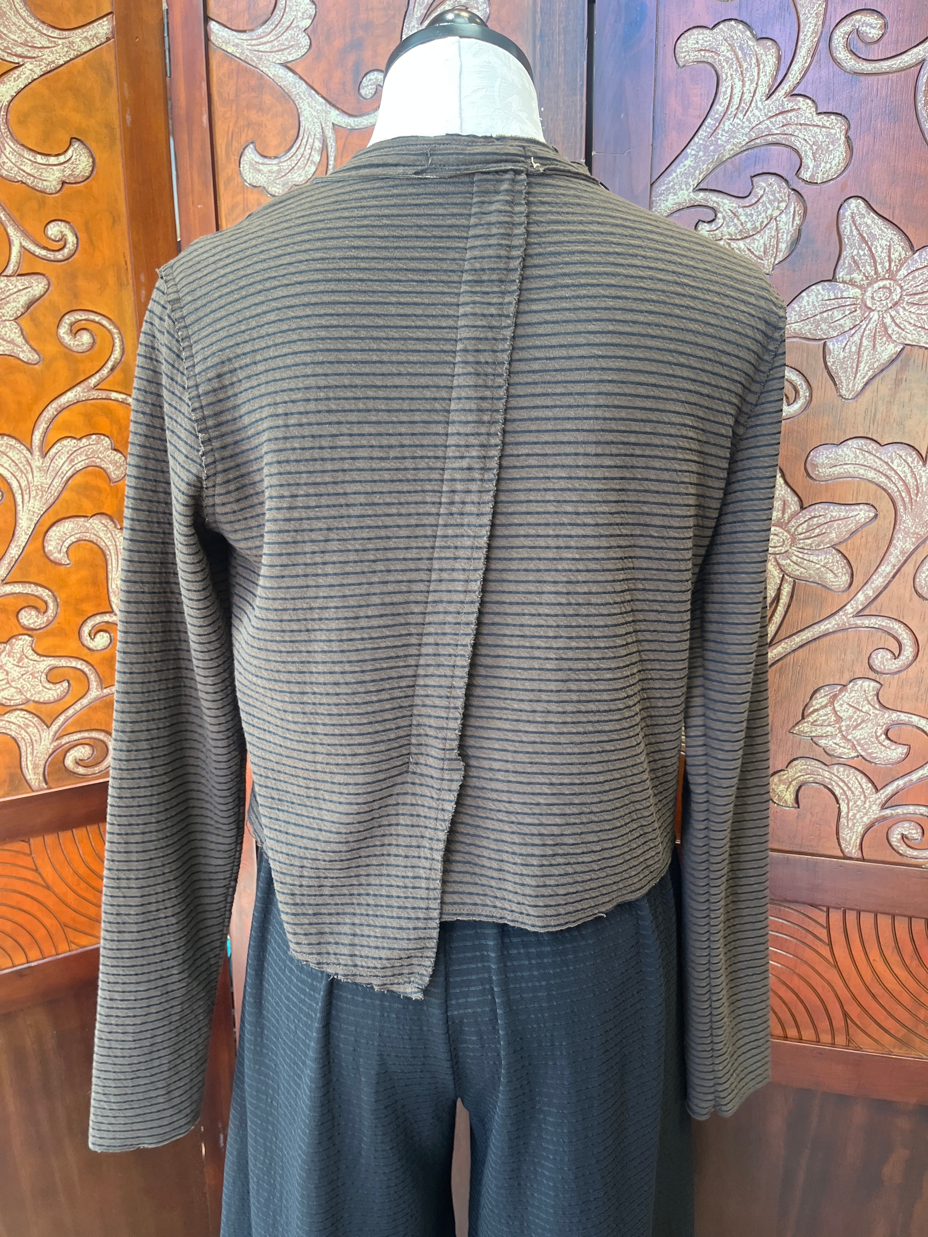 Cut Loose jacket, cropped asymmetrical stripe Chocolate