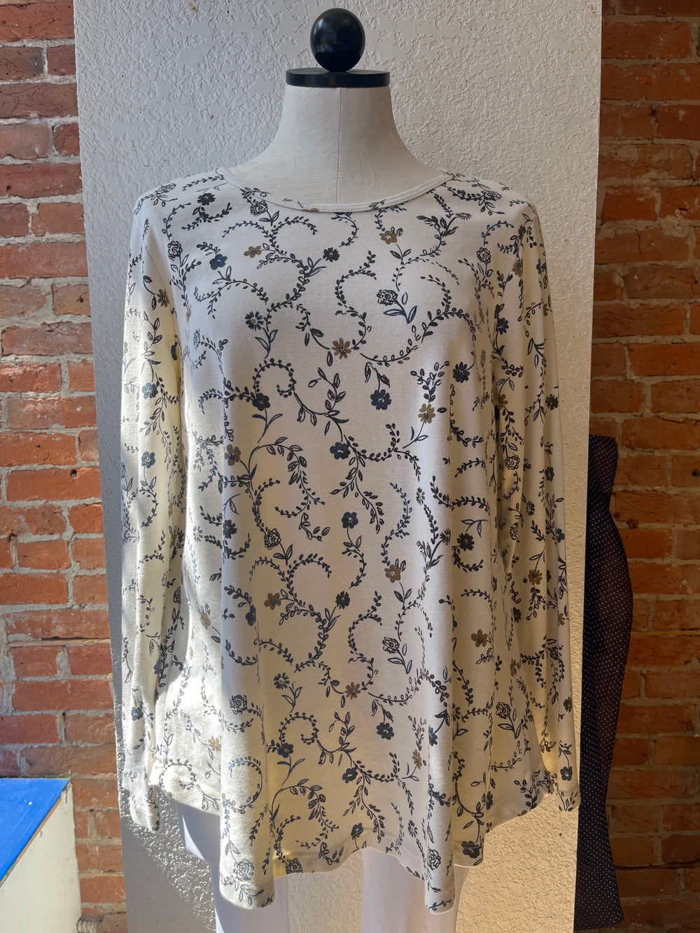 Prairie Cotton tunic WF683, relaxed round neck