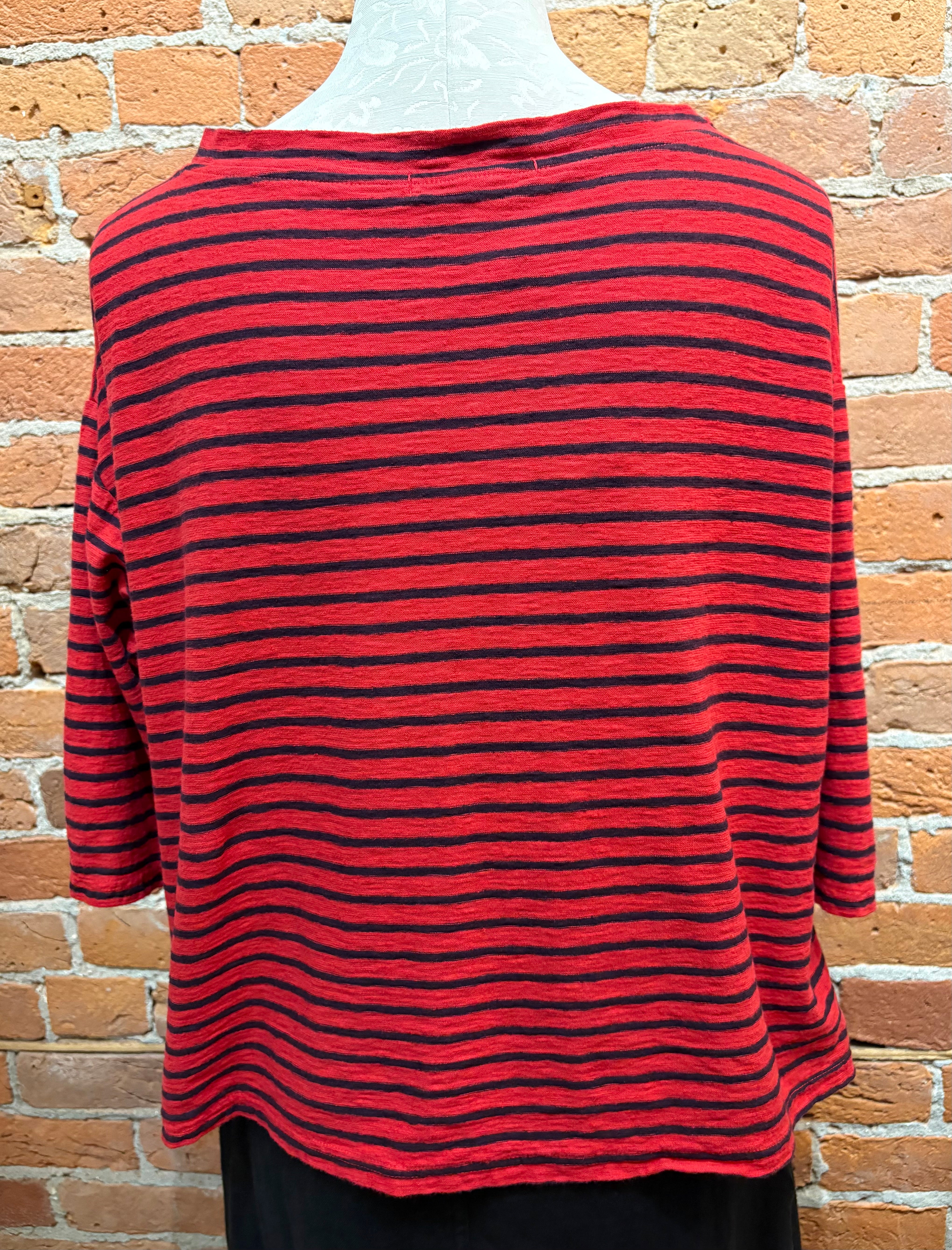 Camiseta holgada con corte delantero, manga corta (6 colores)