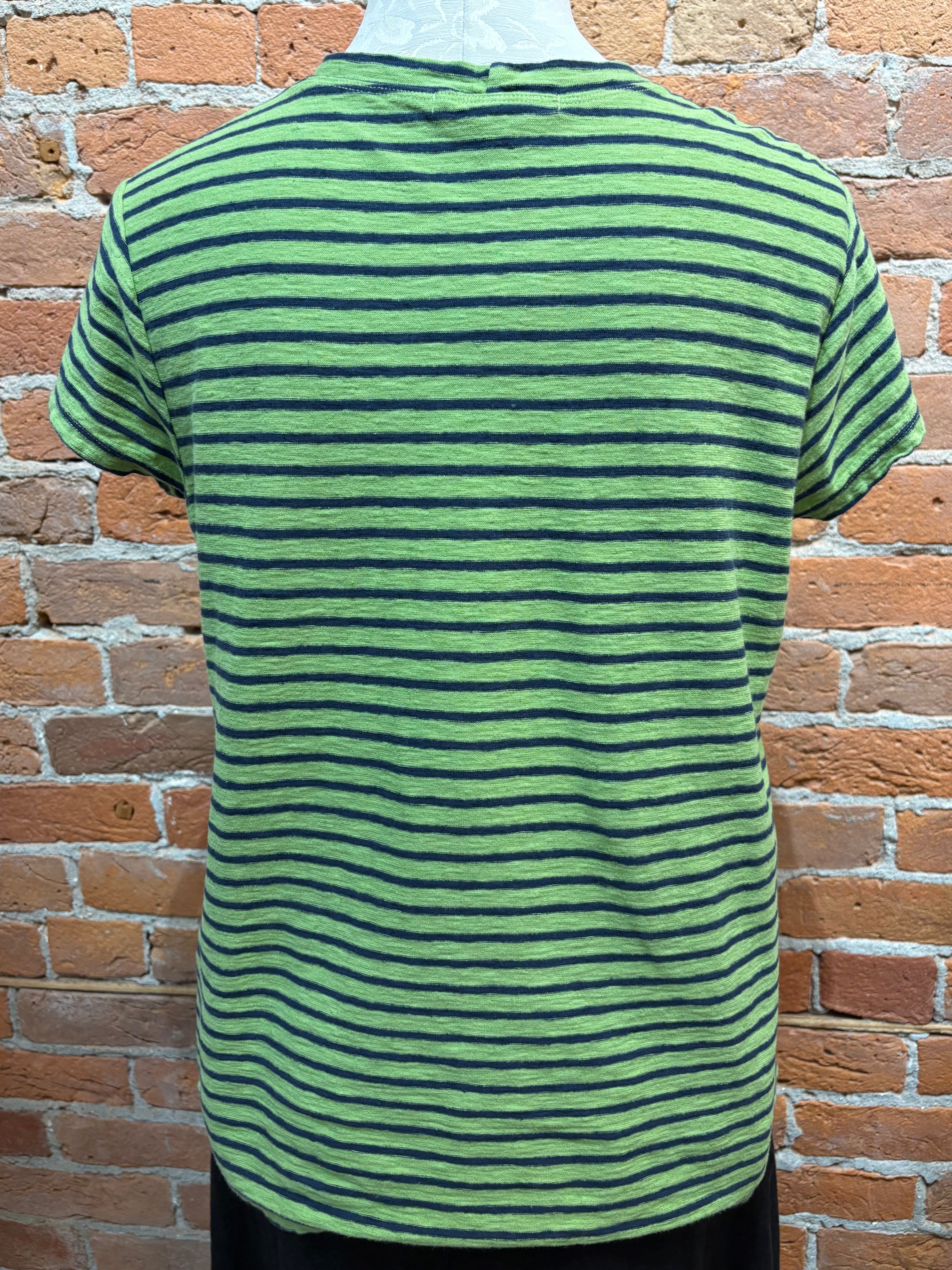 Camiseta holgada con corte delantero, manga corta (6 colores)