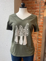 Marushka t-shirt, relaxed v-neck short-sleeve Morels on Olive