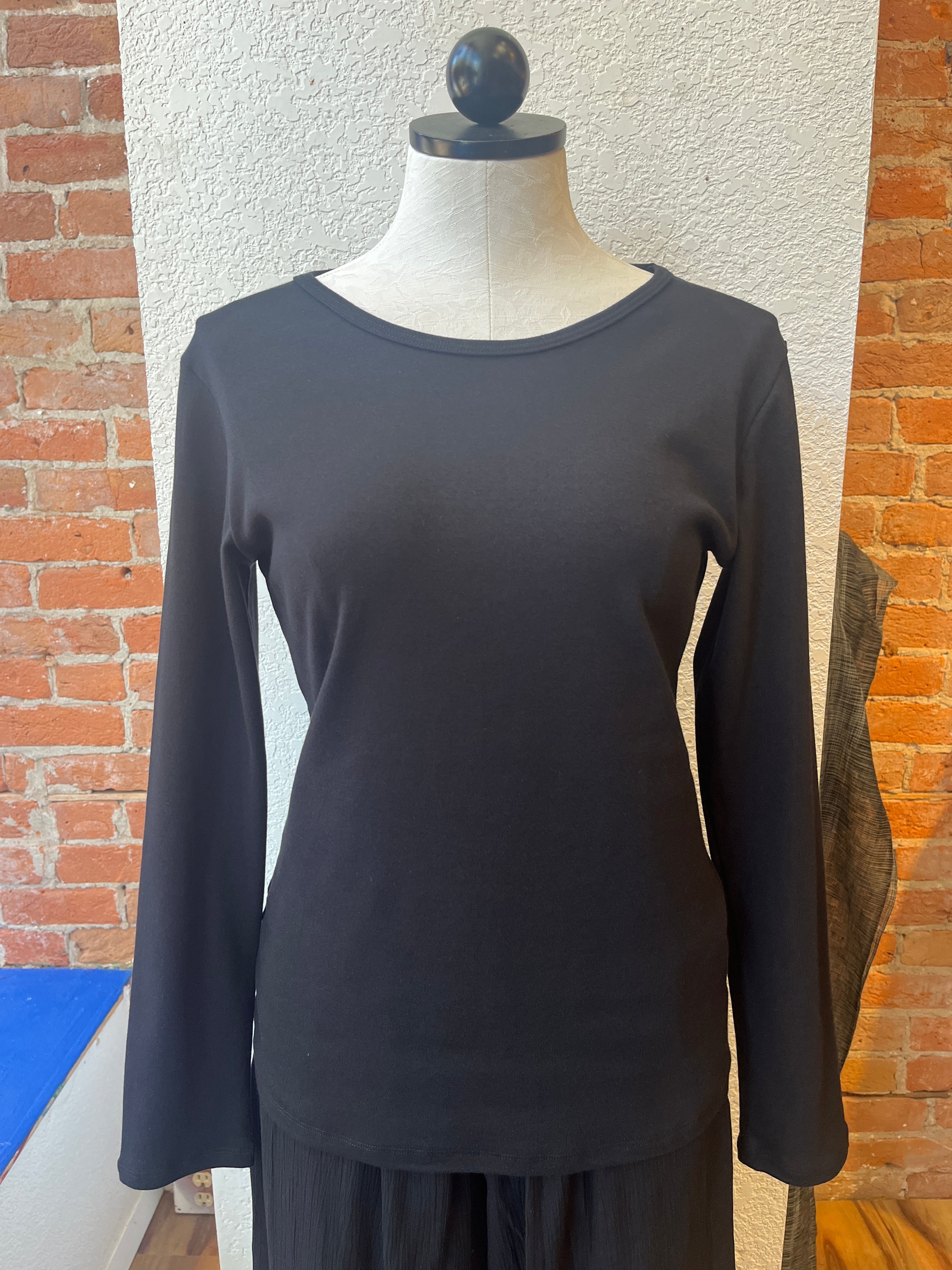 Necessitees t-shirt, jewel neck long-sleeve (3 colors)