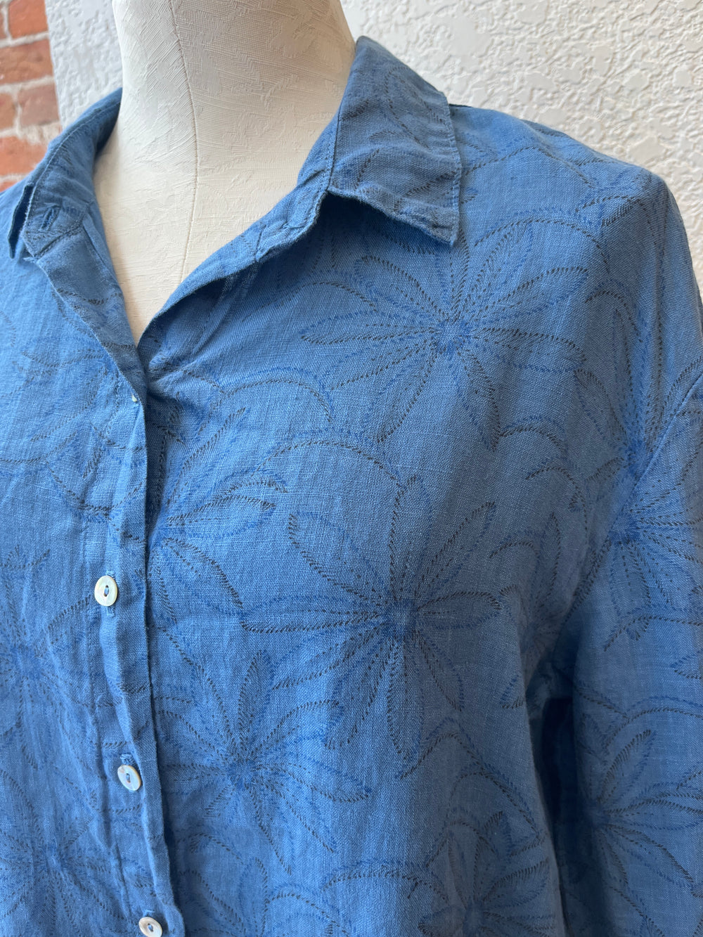 Camisa holgada de corte henley de lino y algodón con manga 3/4