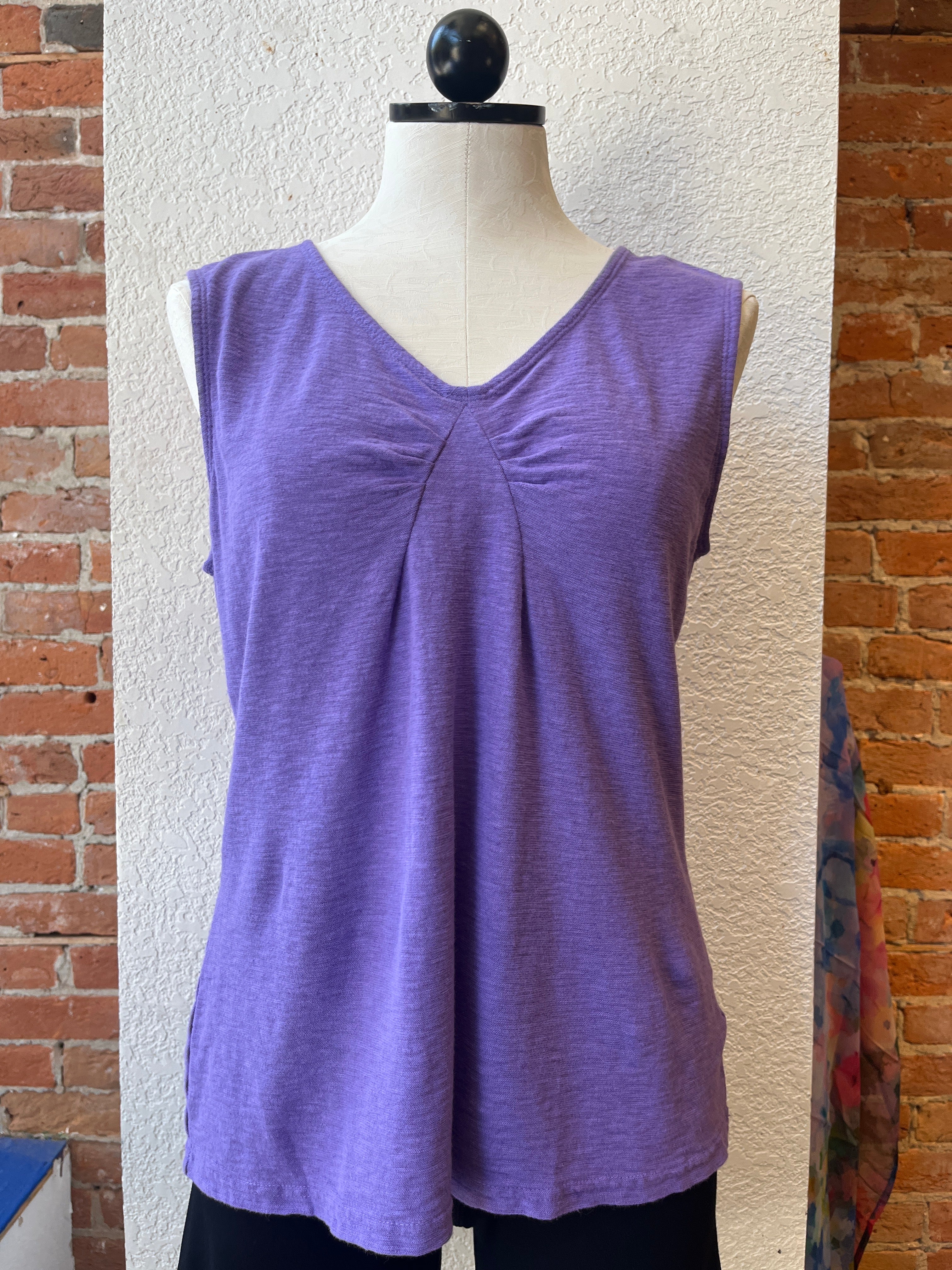 Cut Loose t-shirt, tuck-front sleeveless (4 colors)