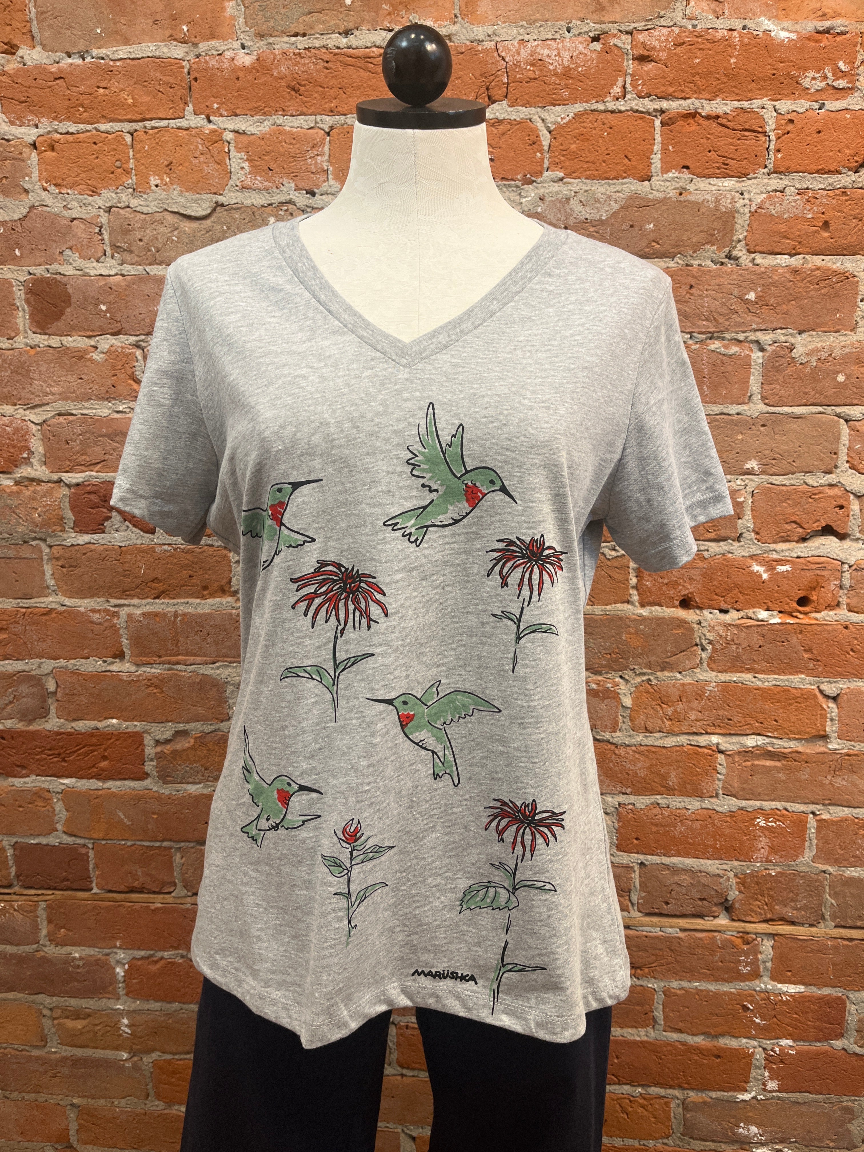 Marushka t-shirt, relaxed v-neck short-sleeve Hummingbirds