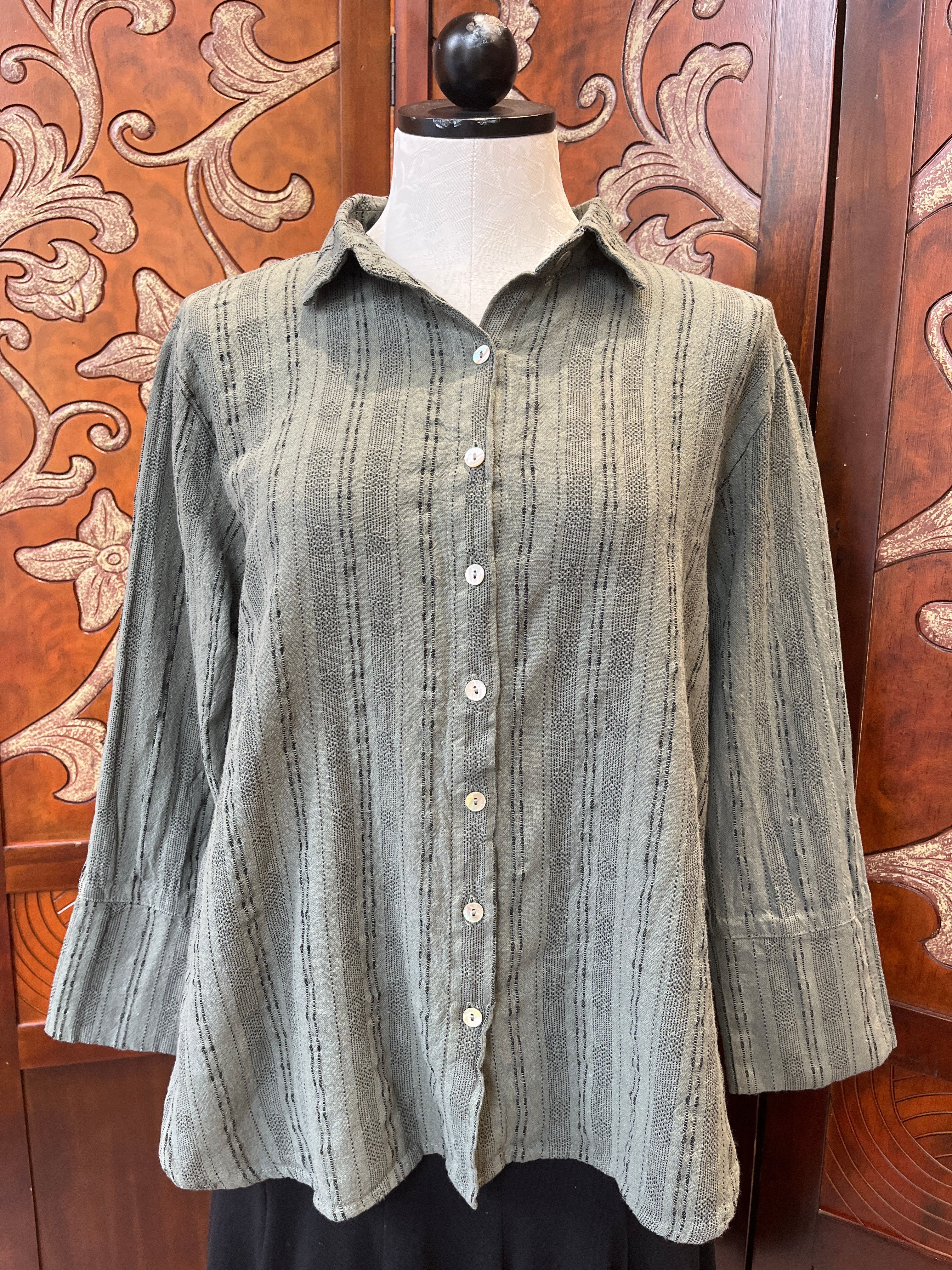 Cut Loose shirt, linen/cotton stripe button front