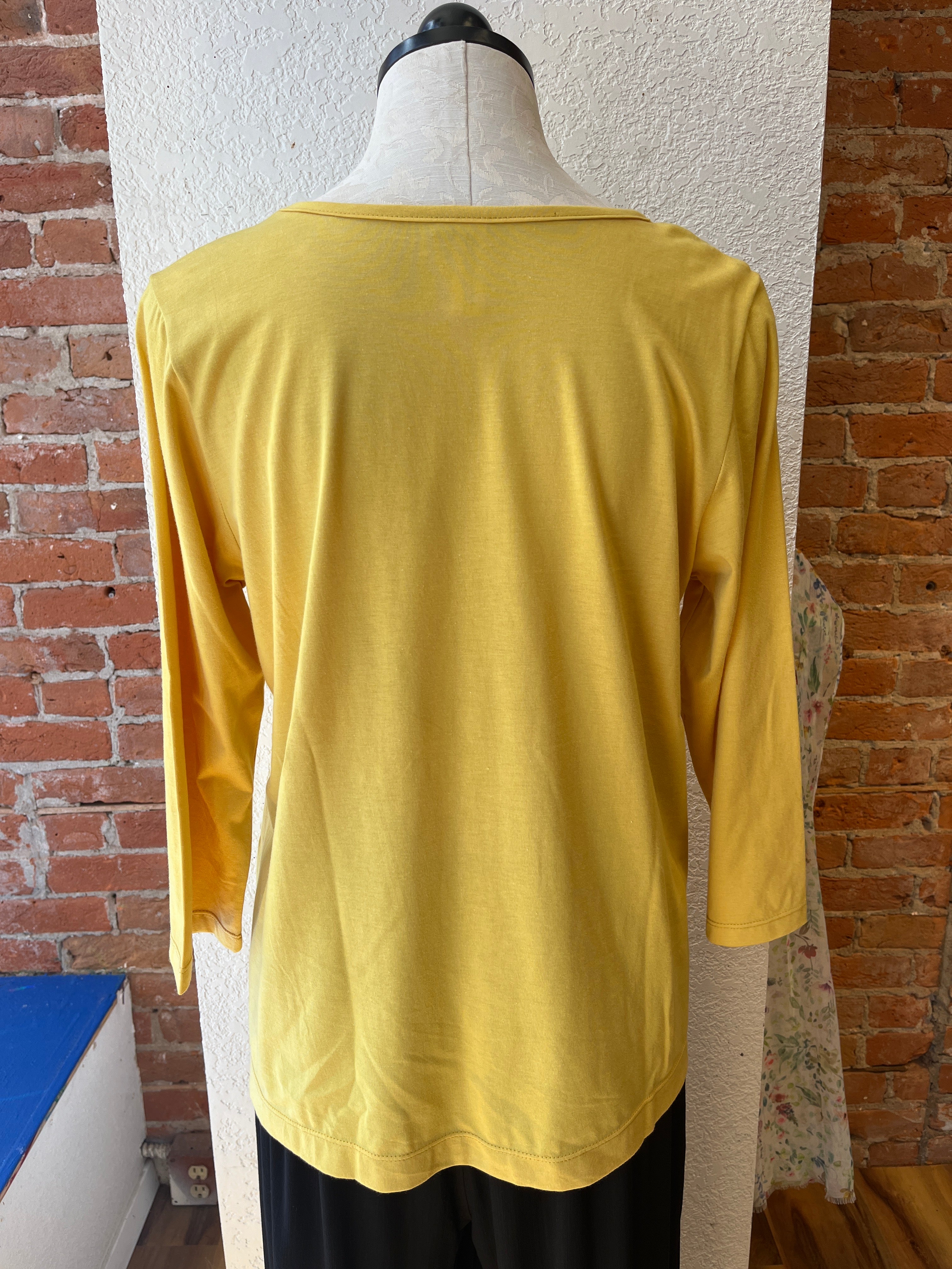 Camiseta Flutter Ricky, imagen de la corona
