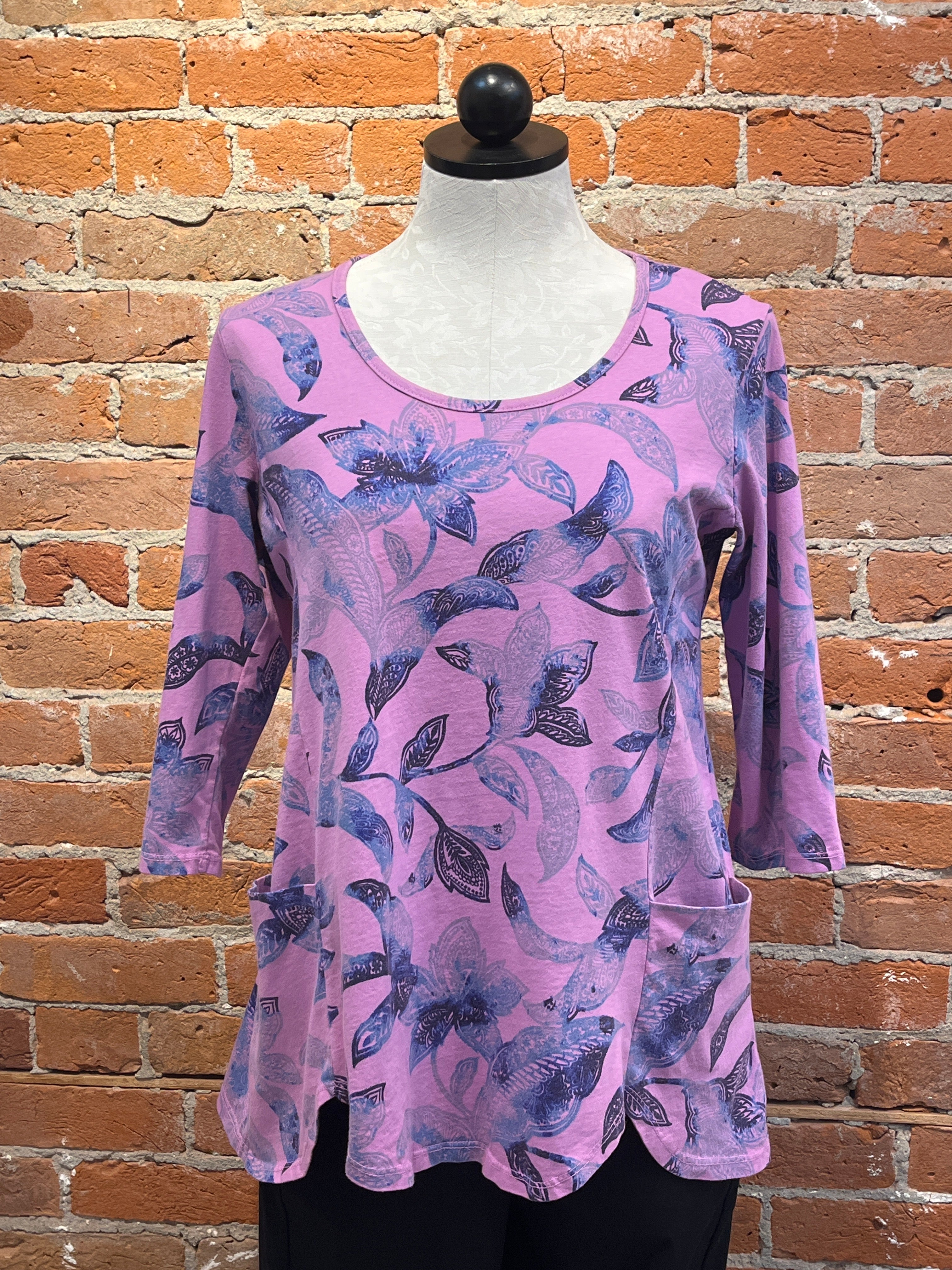 Prairie Cotton t-shirt 252, scallop-edge scoop Tulip