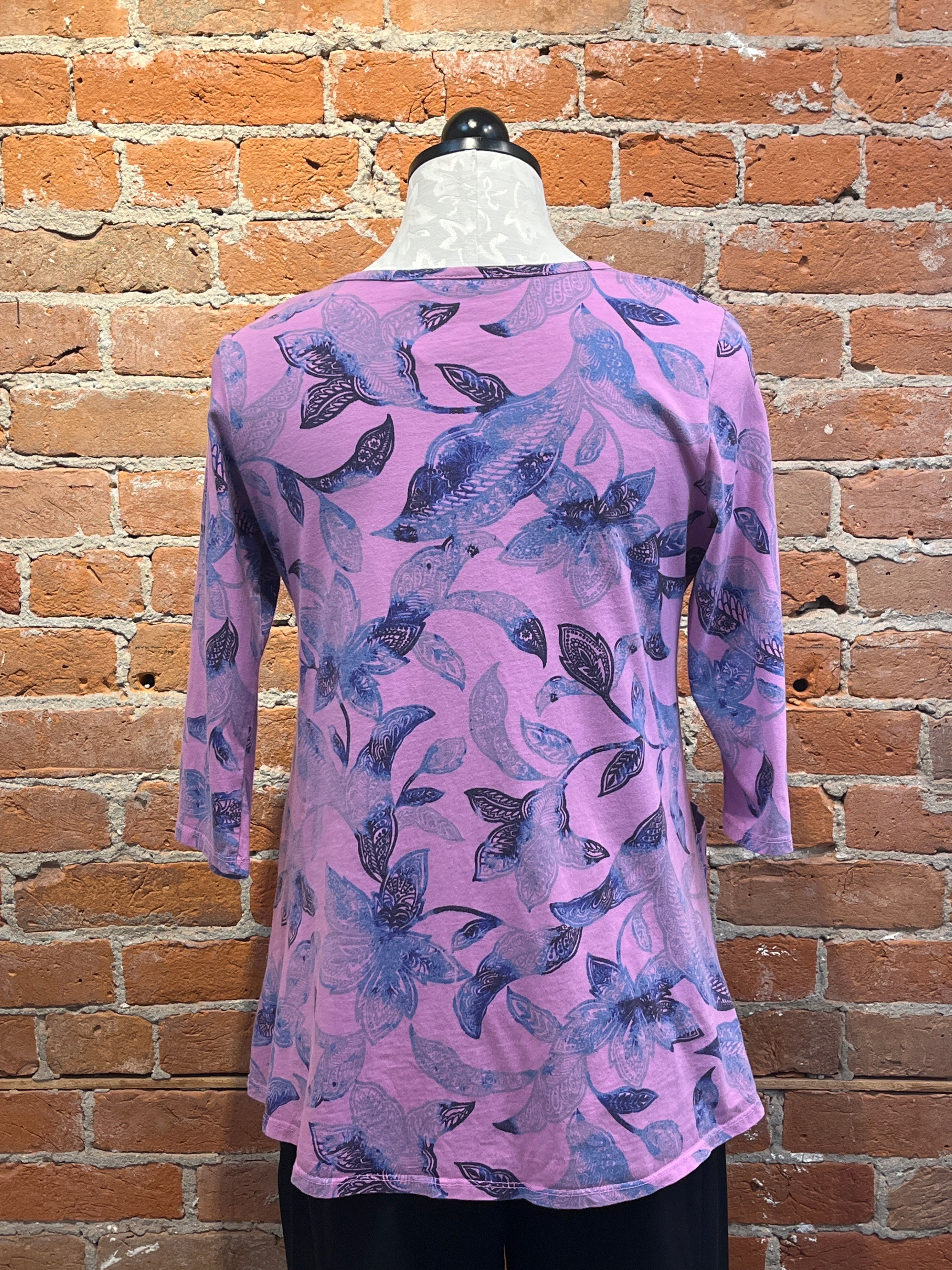 Prairie Cotton t-shirt 252, scallop-edge scoop Tulip