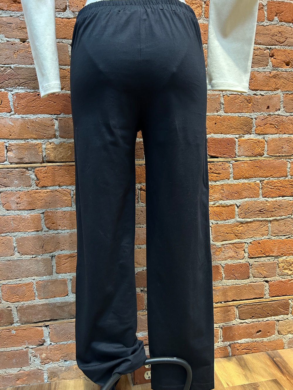 Flutter pant, narrow leg knit