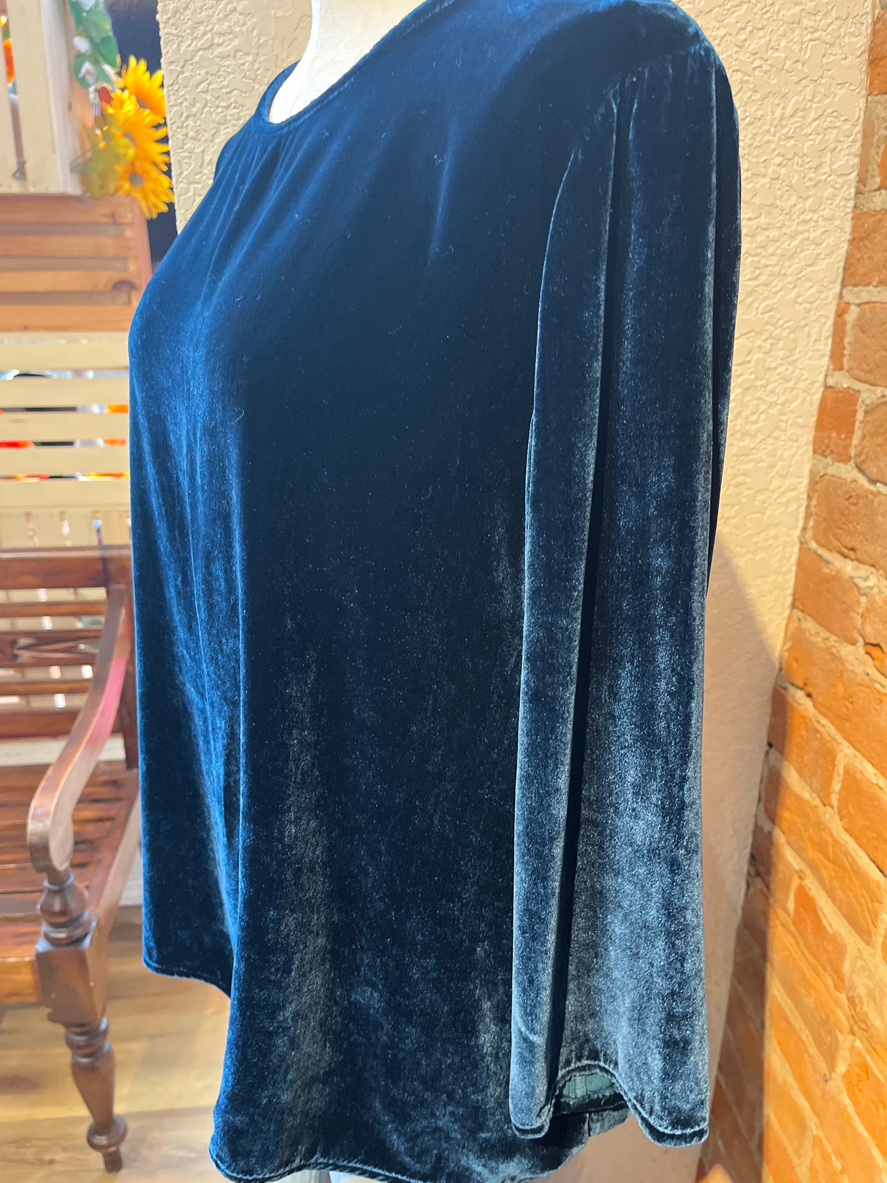 Cut Loose shirt, velvet aline 3/4 sleeve