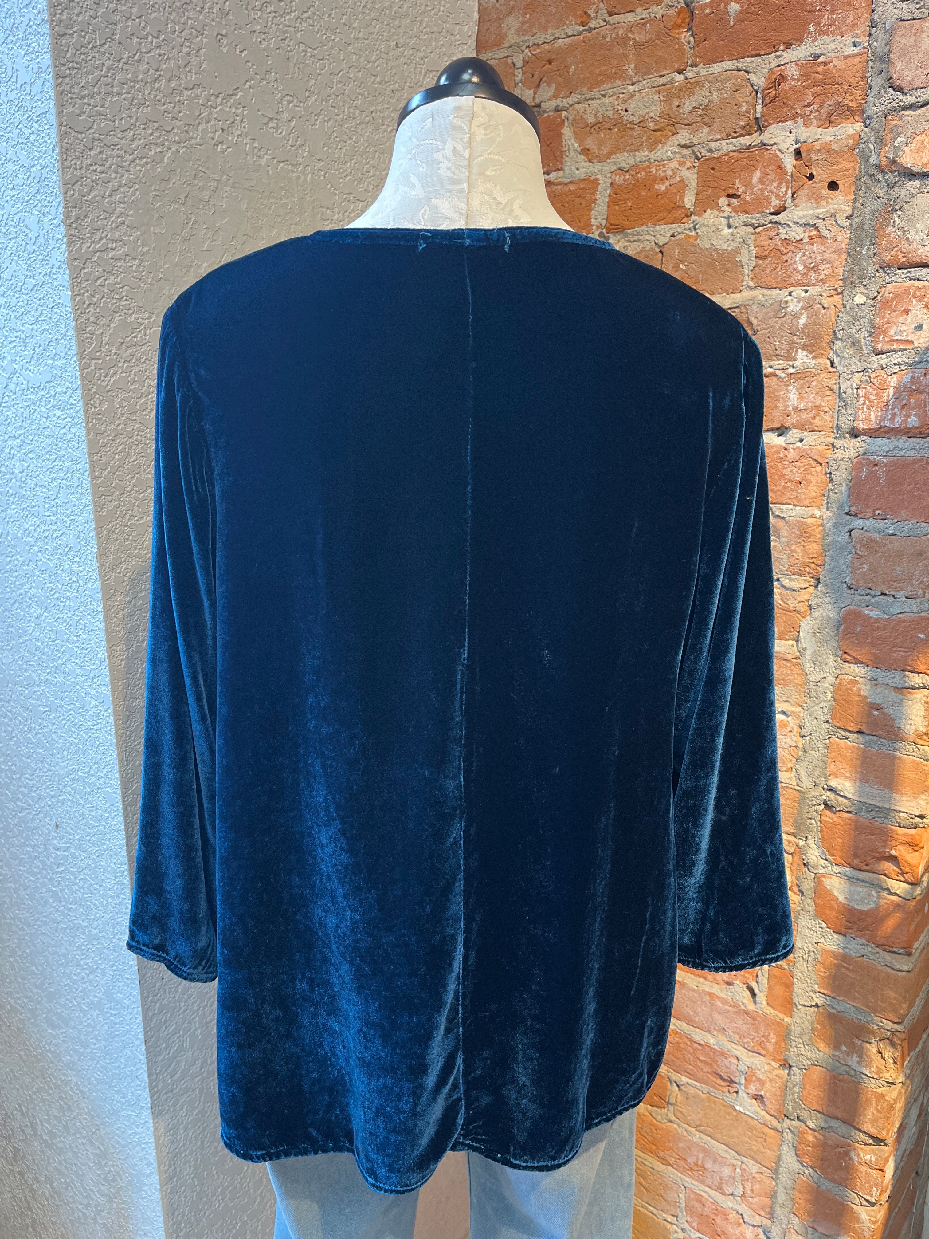 Cut Loose shirt, velvet aline 3/4 sleeve