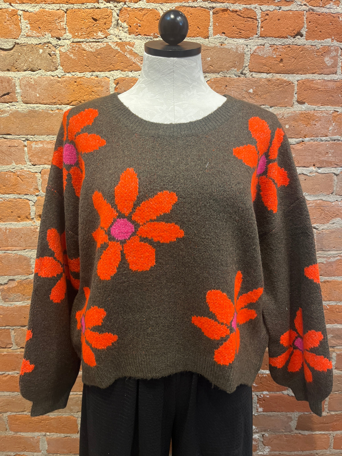 Nu Vintage sweater, flower power