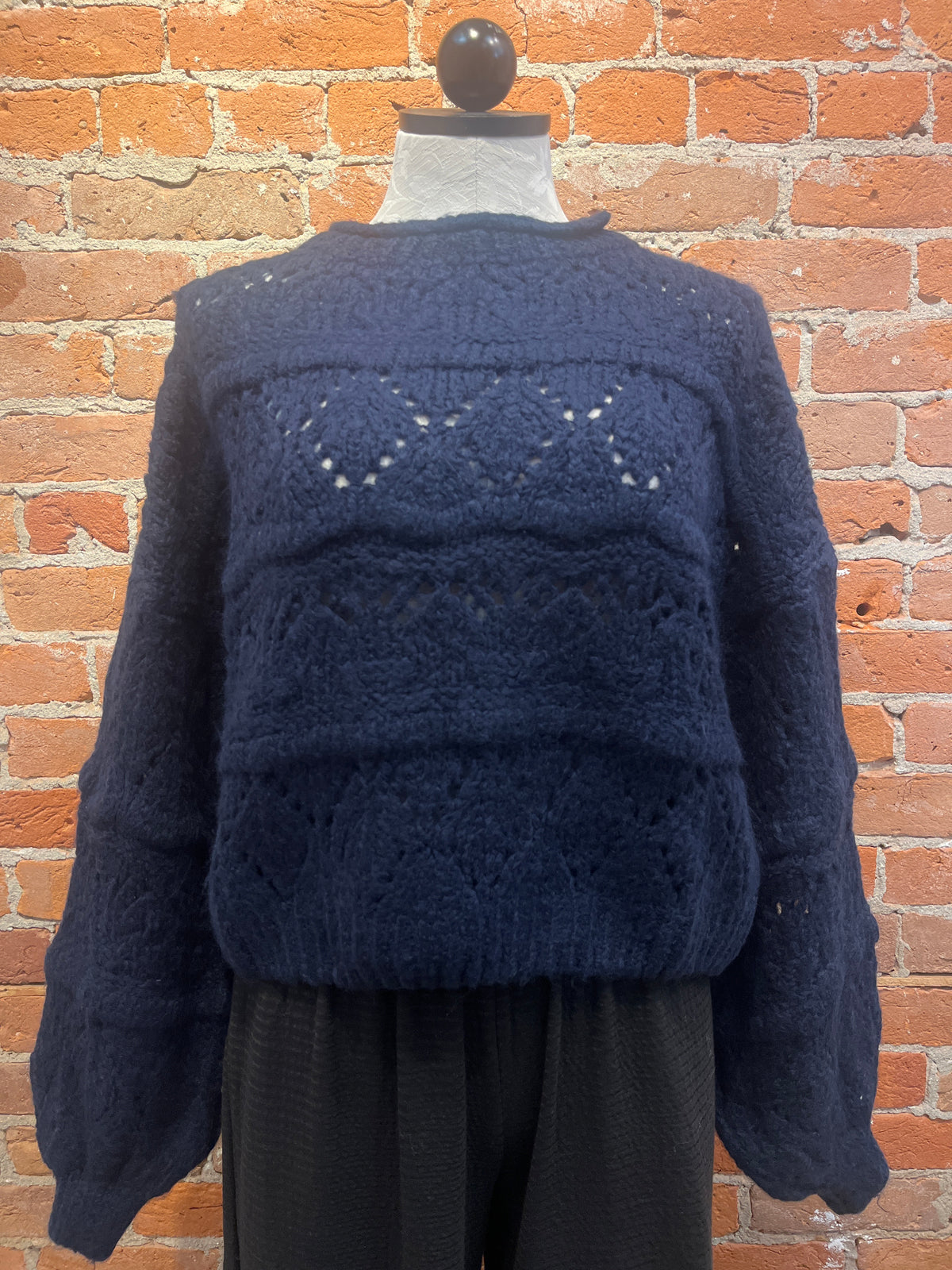 M (Made in Italy) sweater, open crochet (2 colors) 33-21629Z