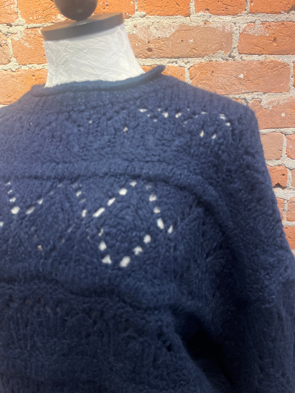 M (Made in Italy) sweater, open crochet (2 colors) 33-21629Z