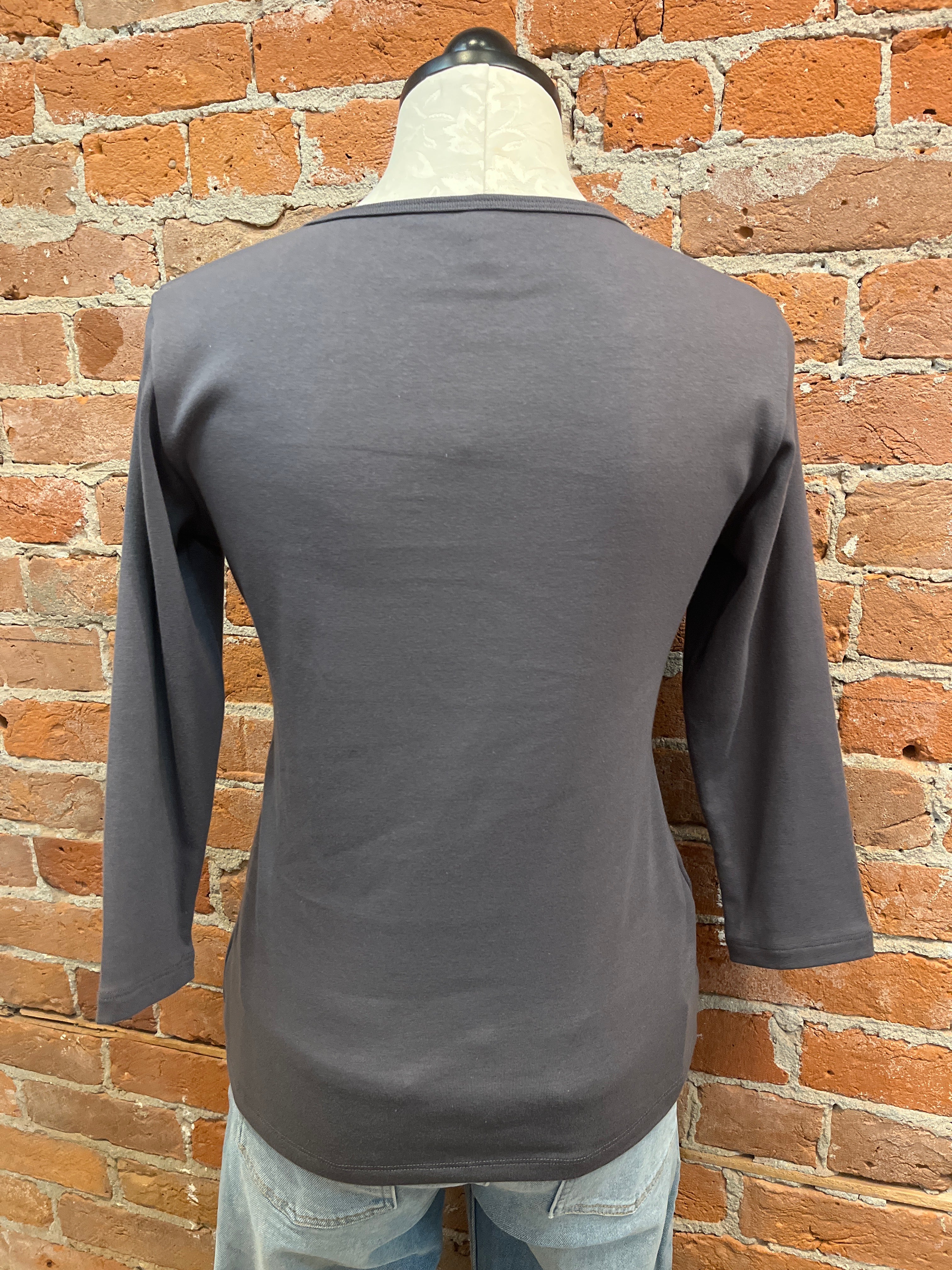 Necessitees t-shirt, jewel neck 3/4-sleeve (5 colors)