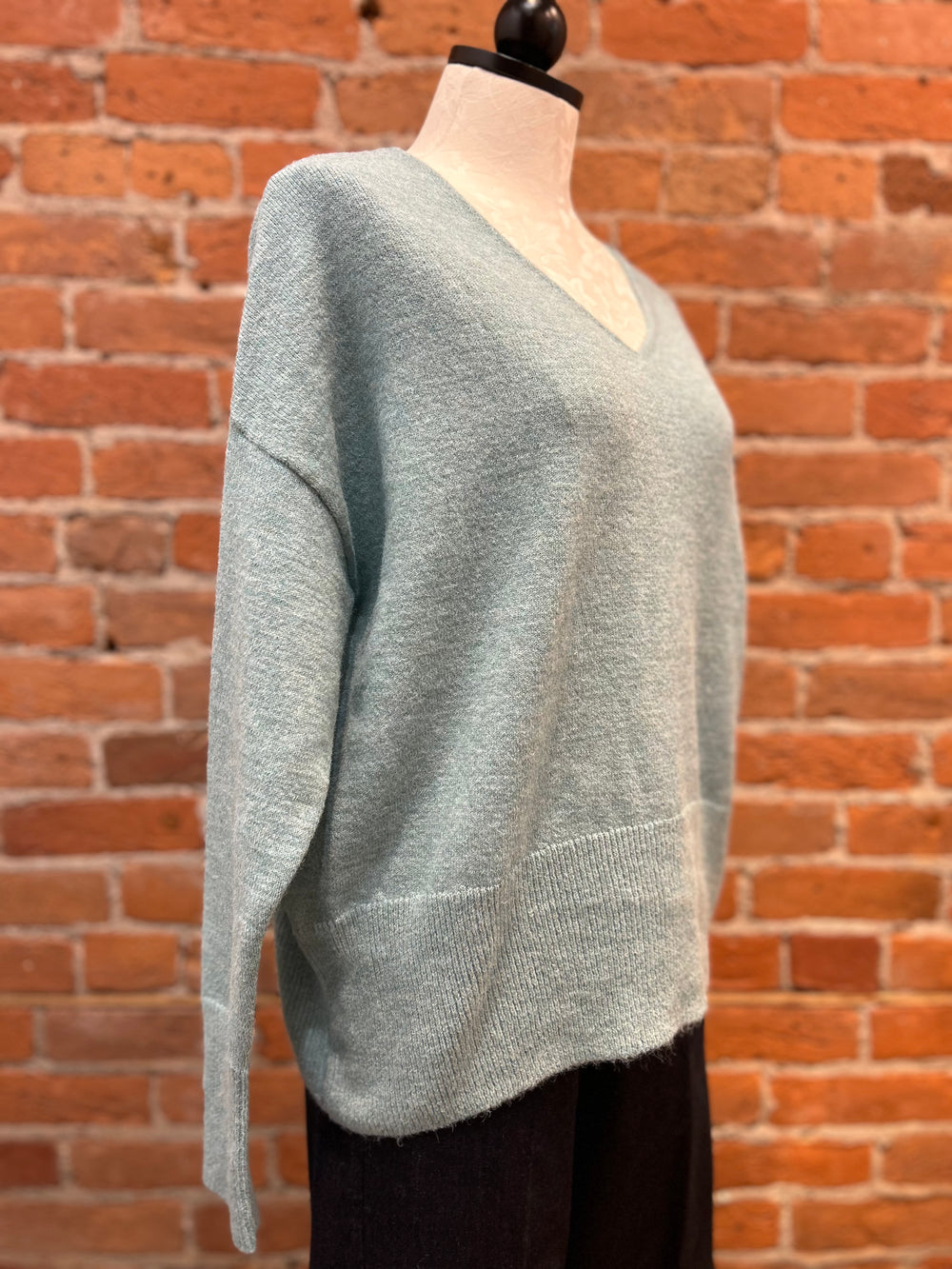 Renuar sweater 6905, heathered v-neck (2 colors)