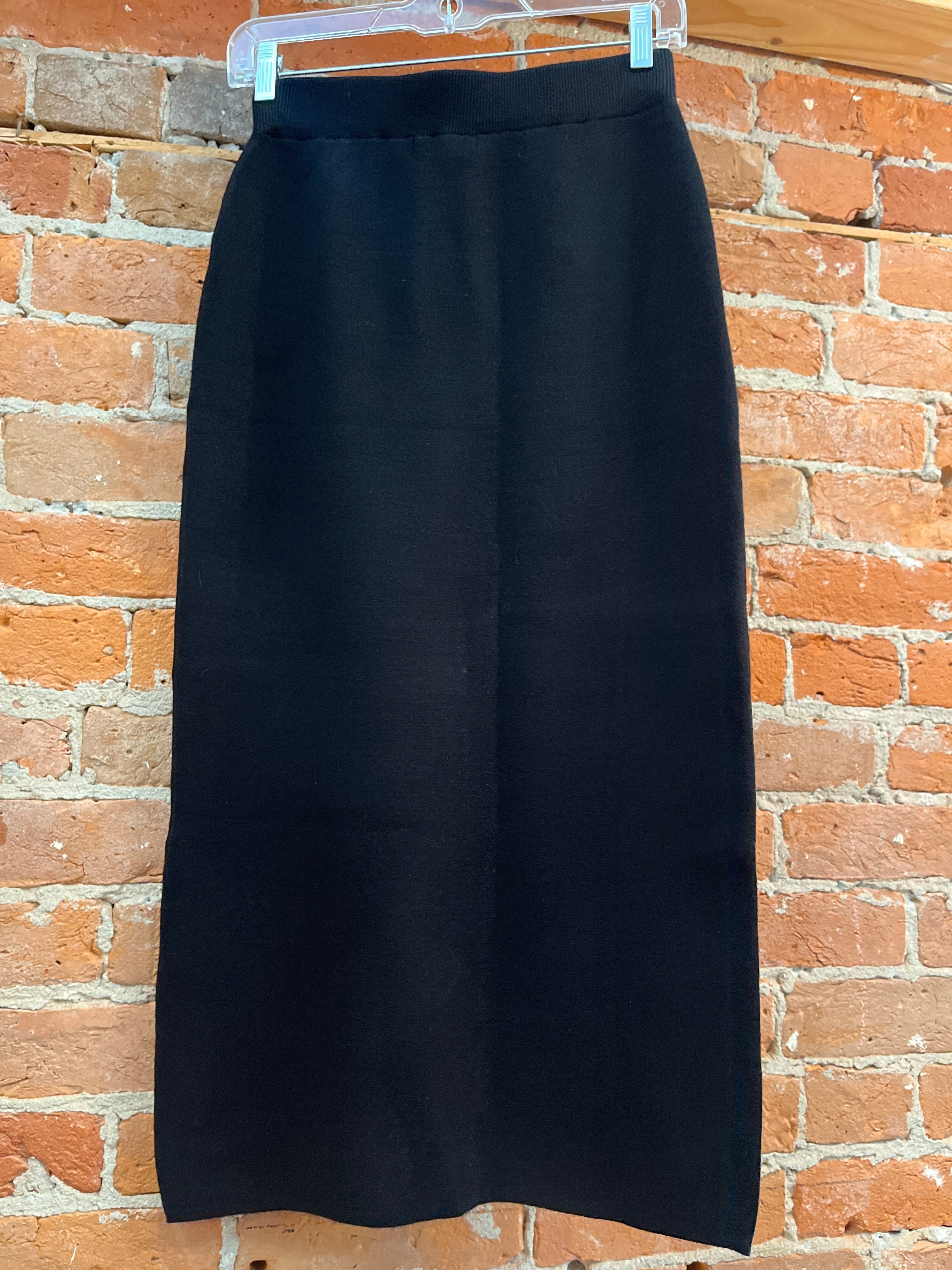 M (Made in Italy) skirt, sweater pencil 18-RS012X