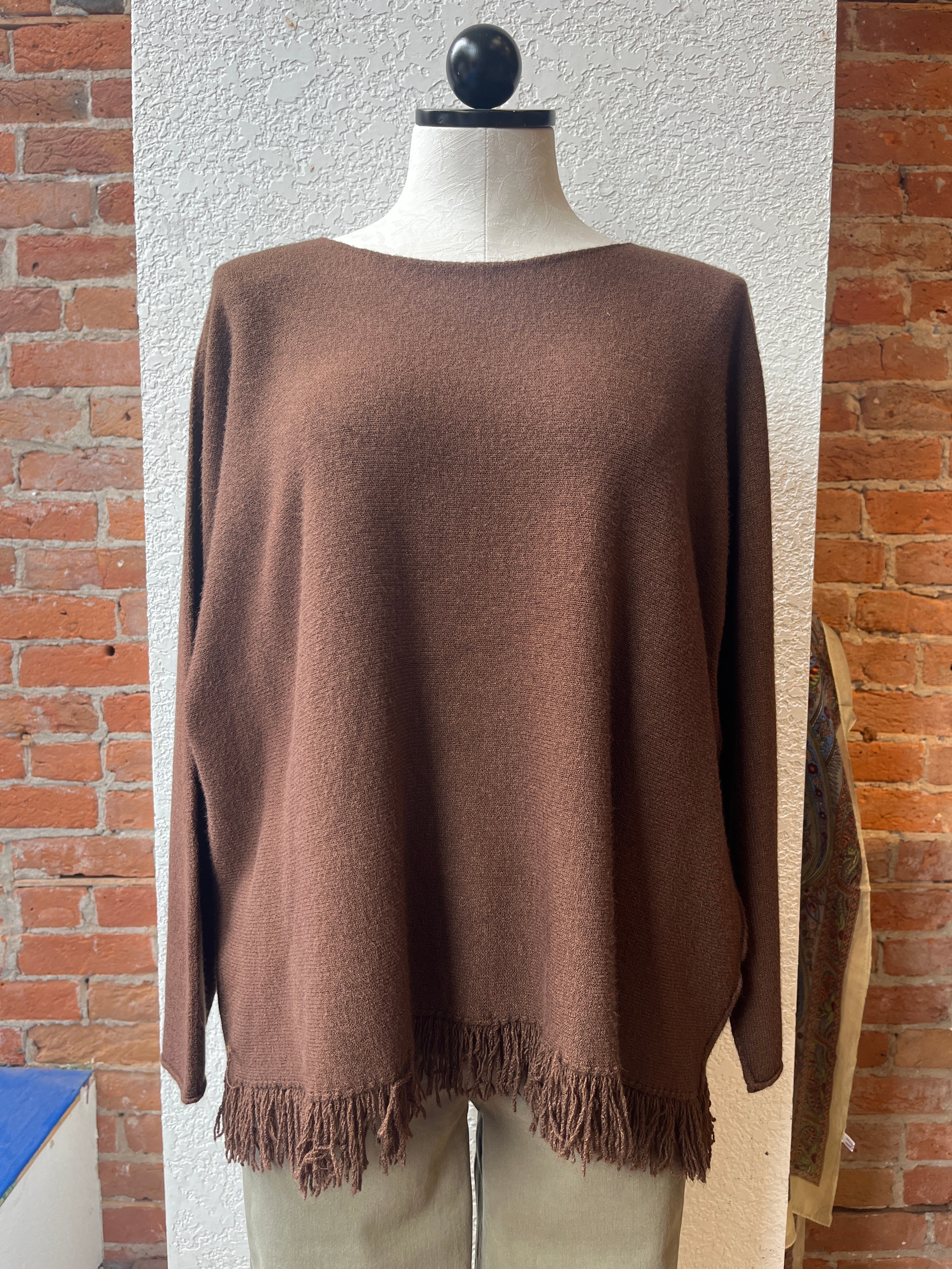 M (Made in Italy) sweater, fringed boatneck (2 colors) 33-604X