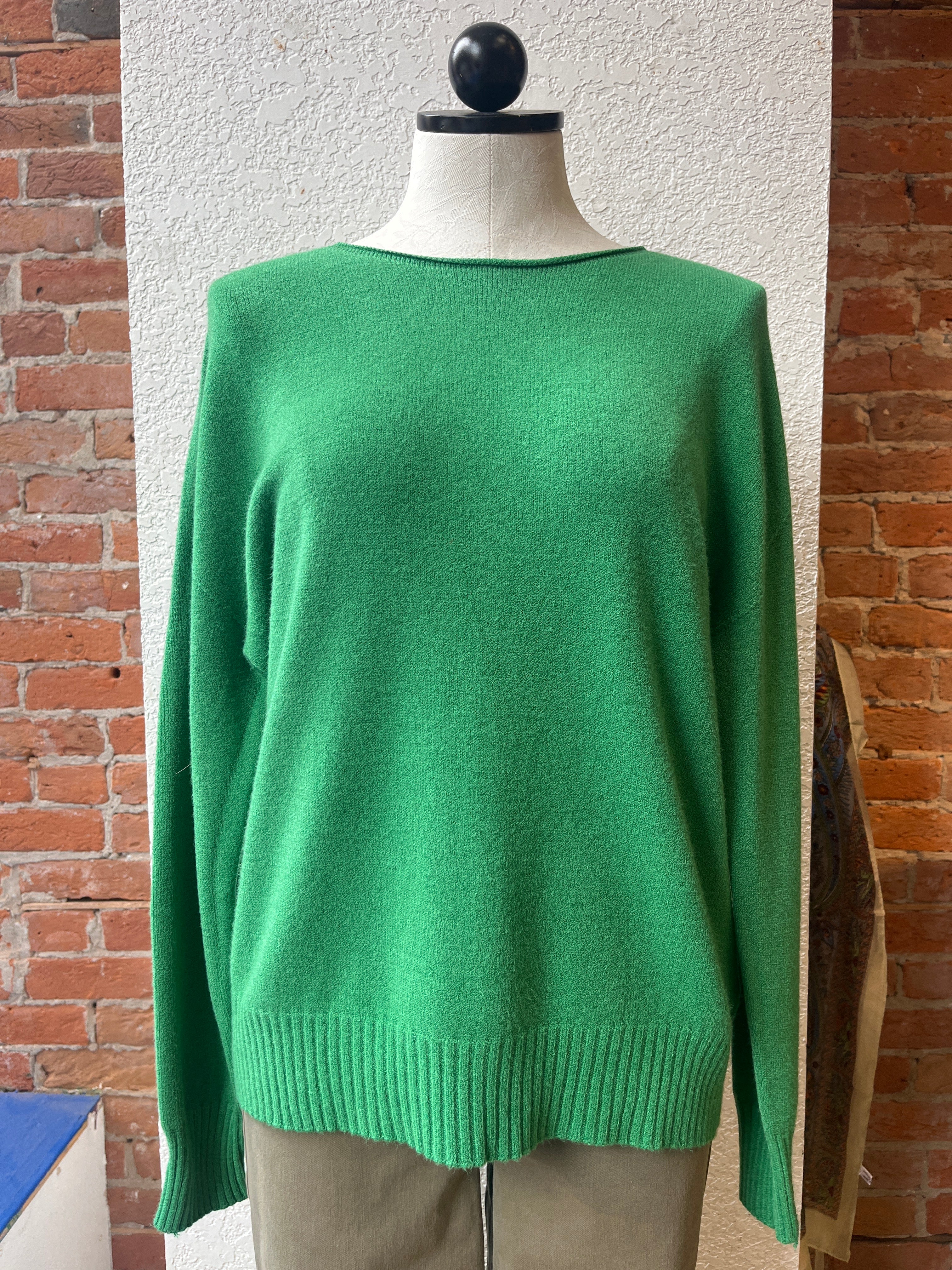M (Made in Italy) sweater, boatneck 33-60259X