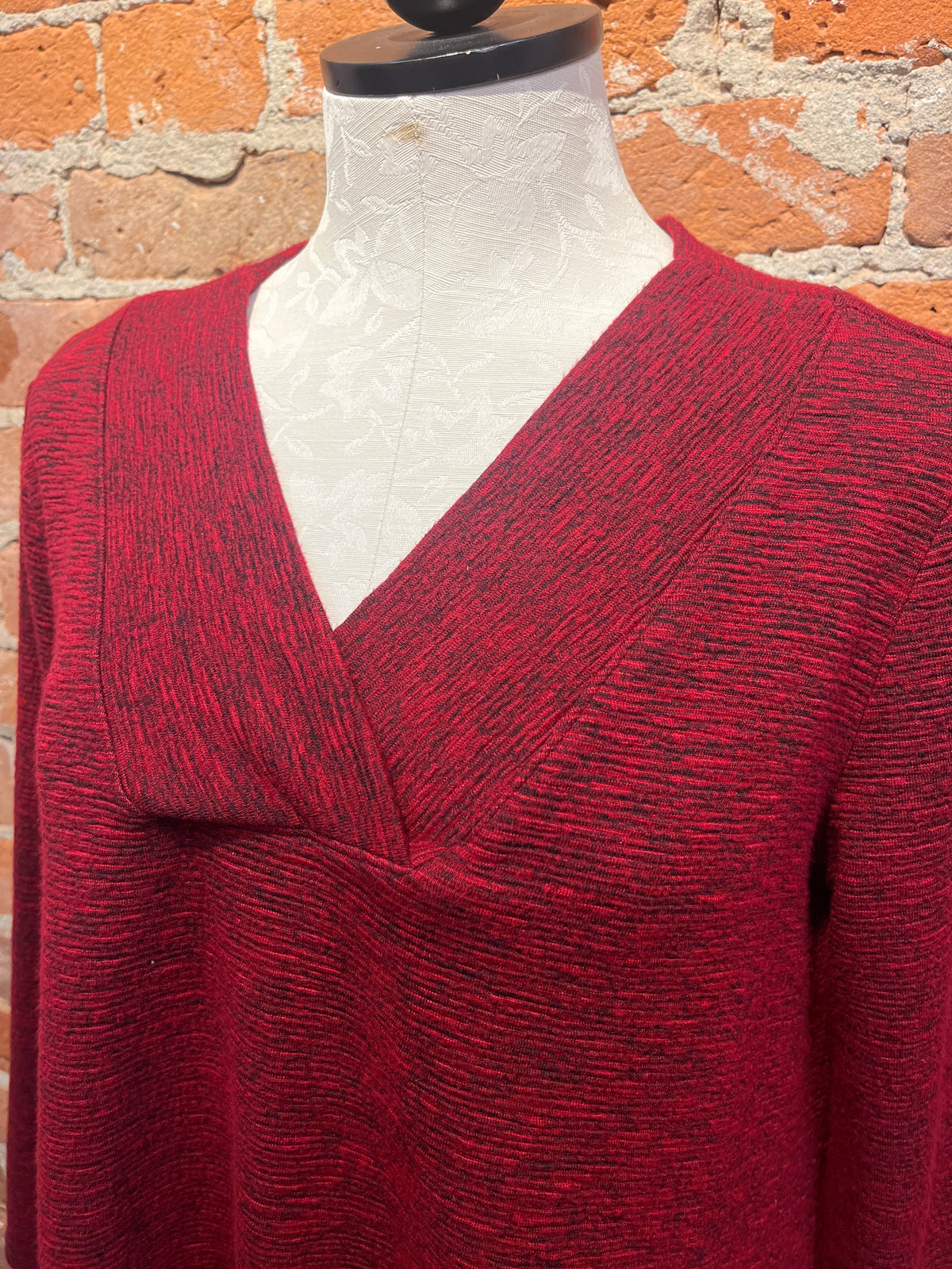 Cut Loose shirt, shawl collar crimped Maraschino