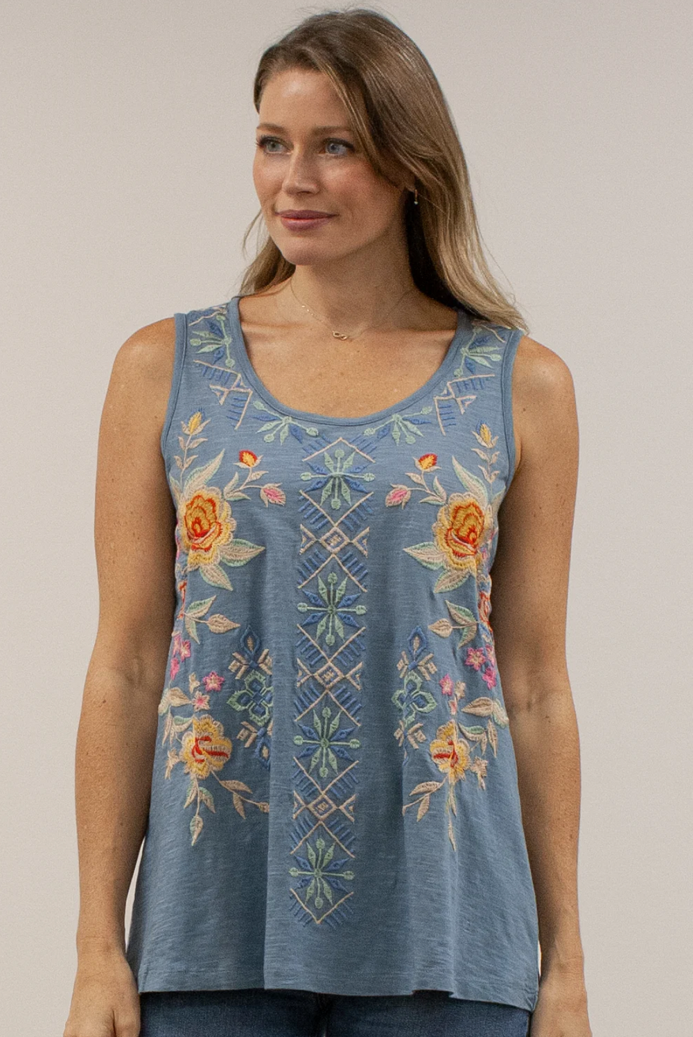 Caite Isa tank, embroidered (2 colors)